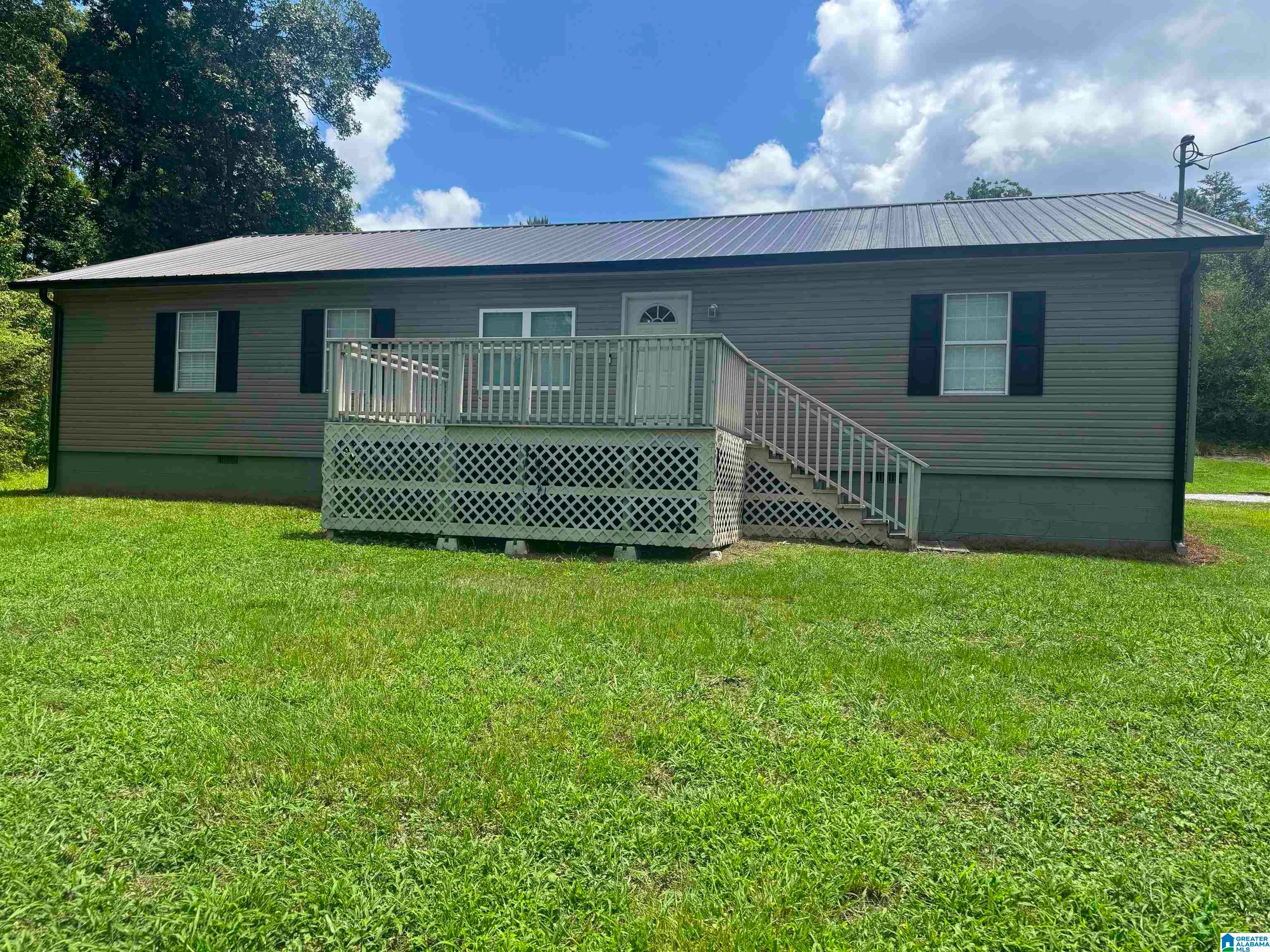 2553 Lay Springs Road — photo
