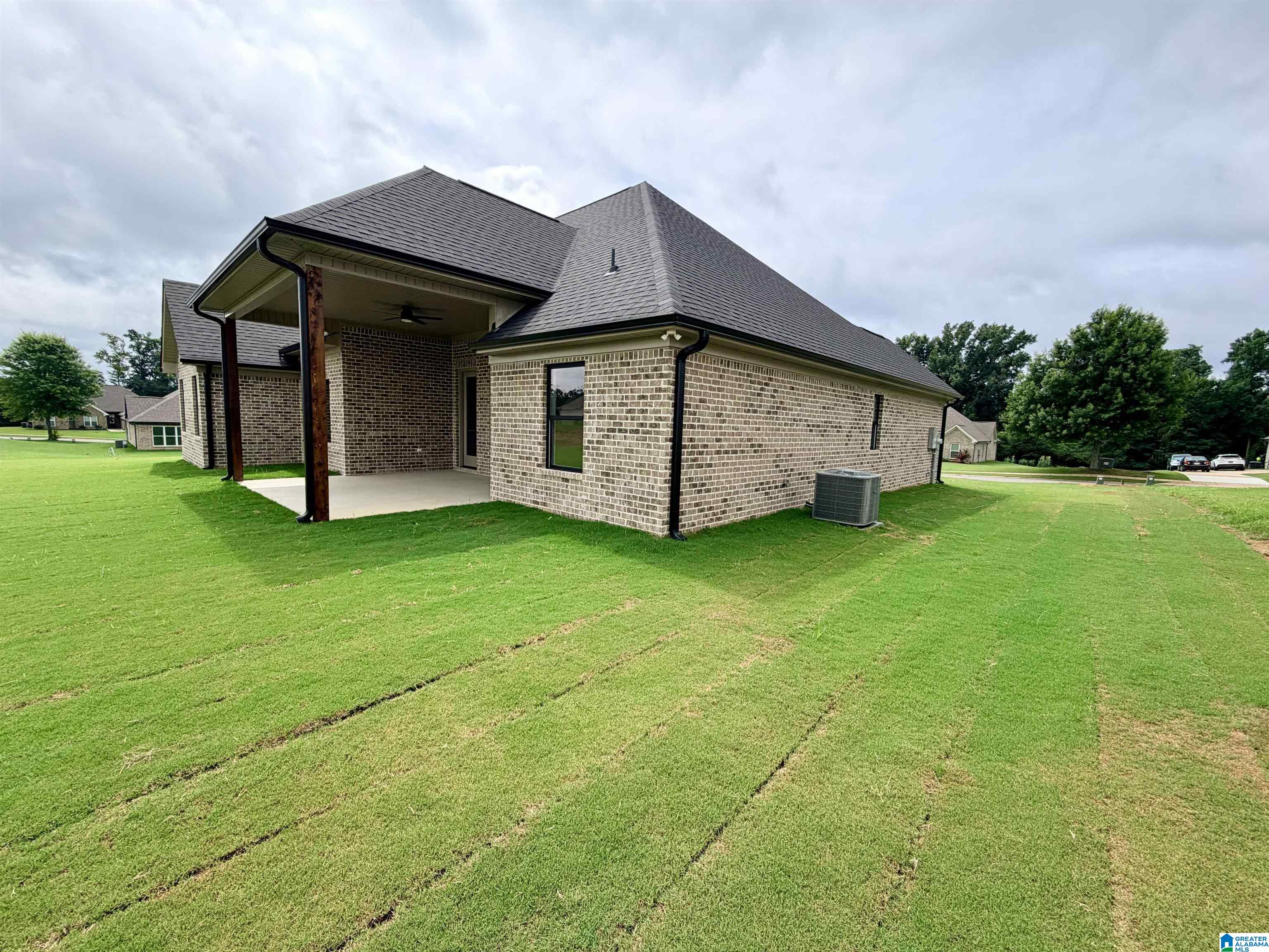 170 Crest Loop Road, Clanton, AL 35045 — photo 3