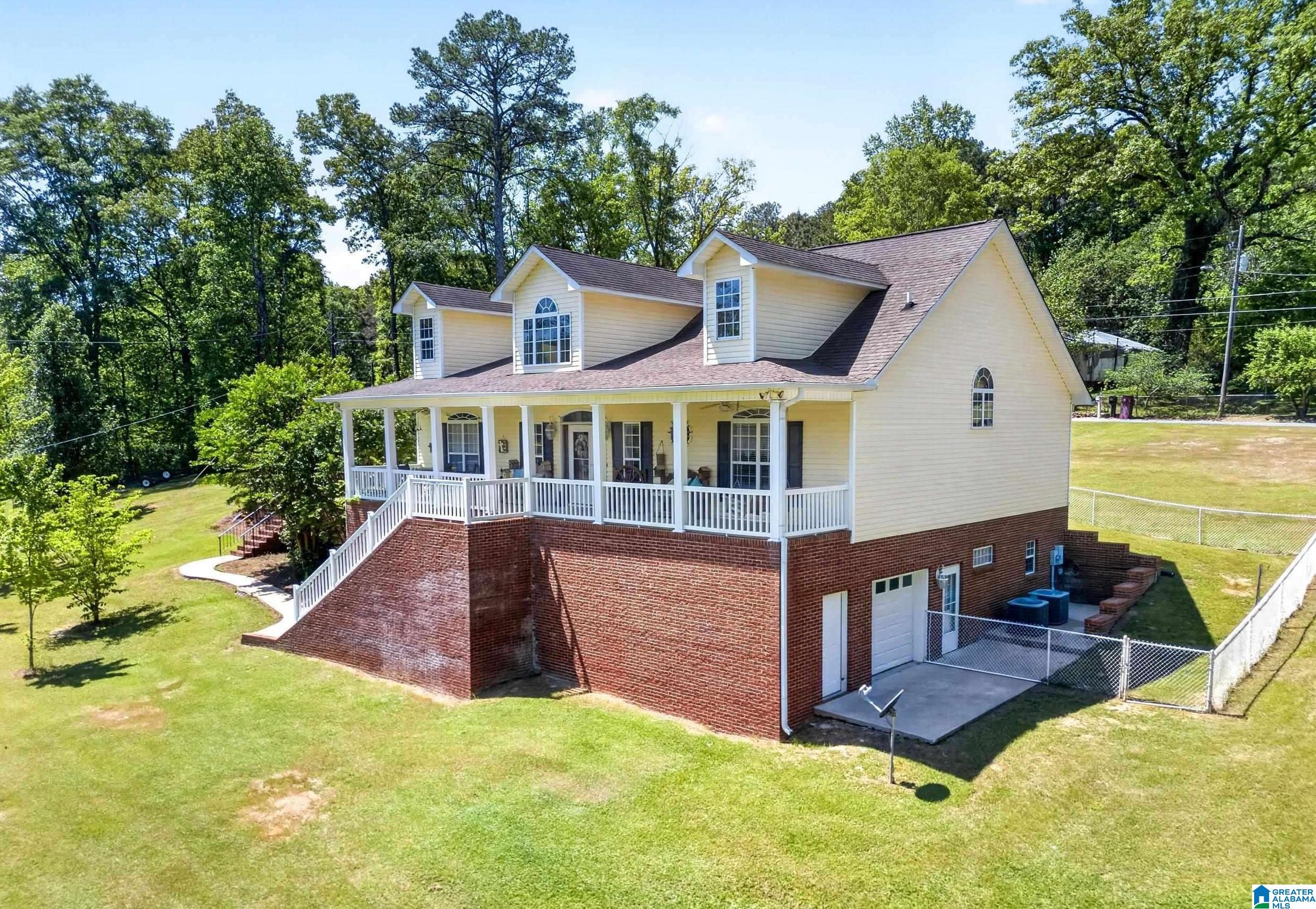 172 Basher Drive — photo