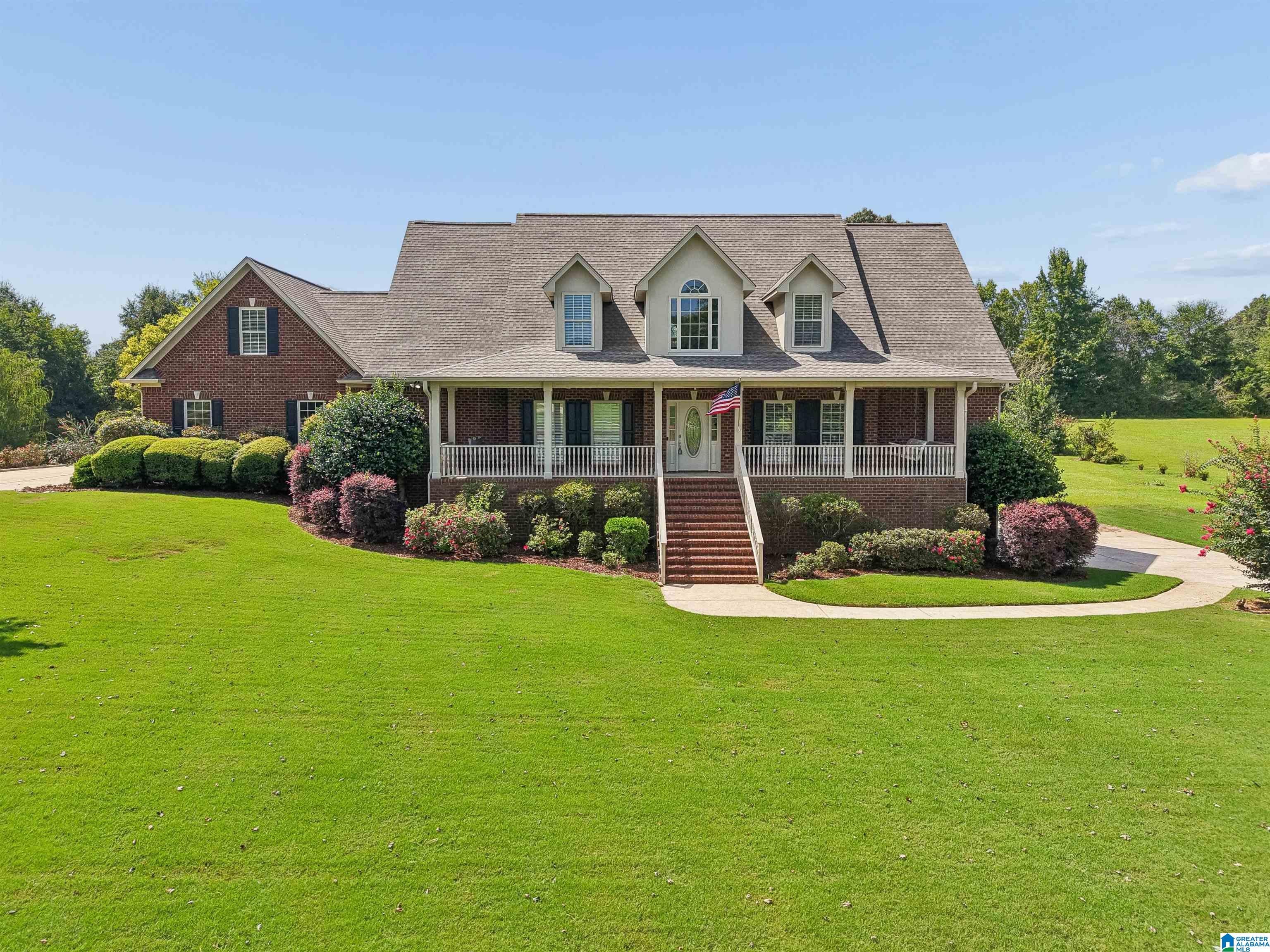 7065 Lakeside Farms Circle — photo