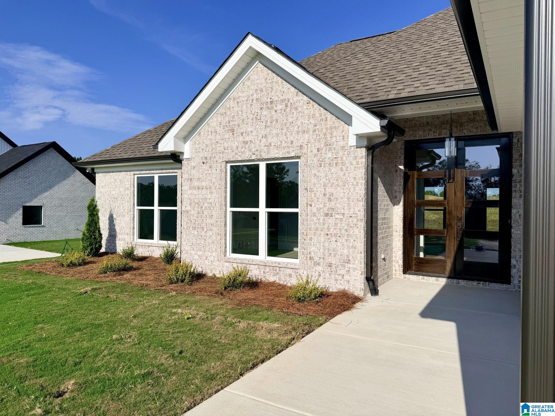 100 Crest Loop Road, Clanton, AL 35046 — photo 2