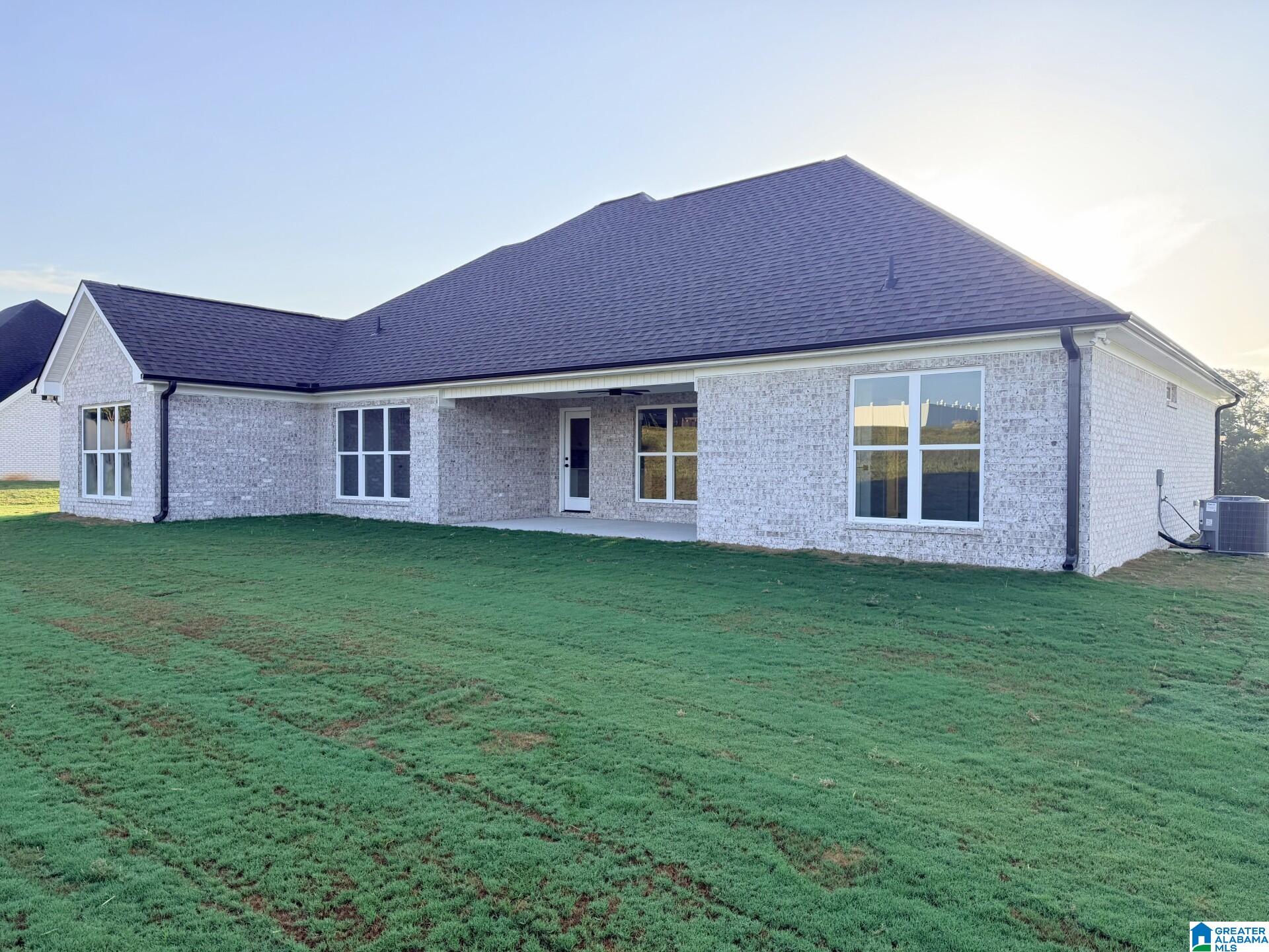 100 Crest Loop Road, Clanton, AL 35046 — photo 3
