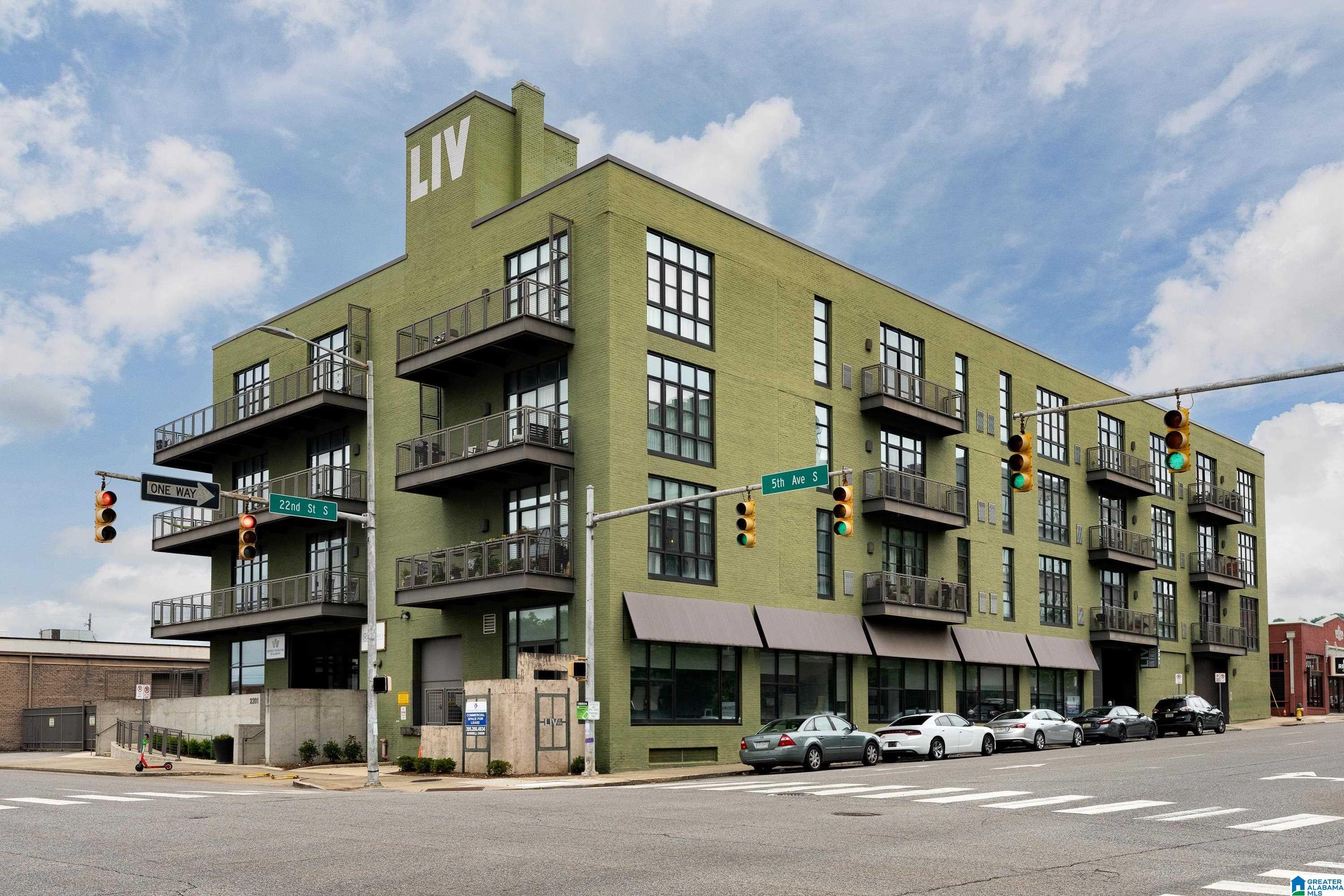 2201 5th Avenue S 208 — photo