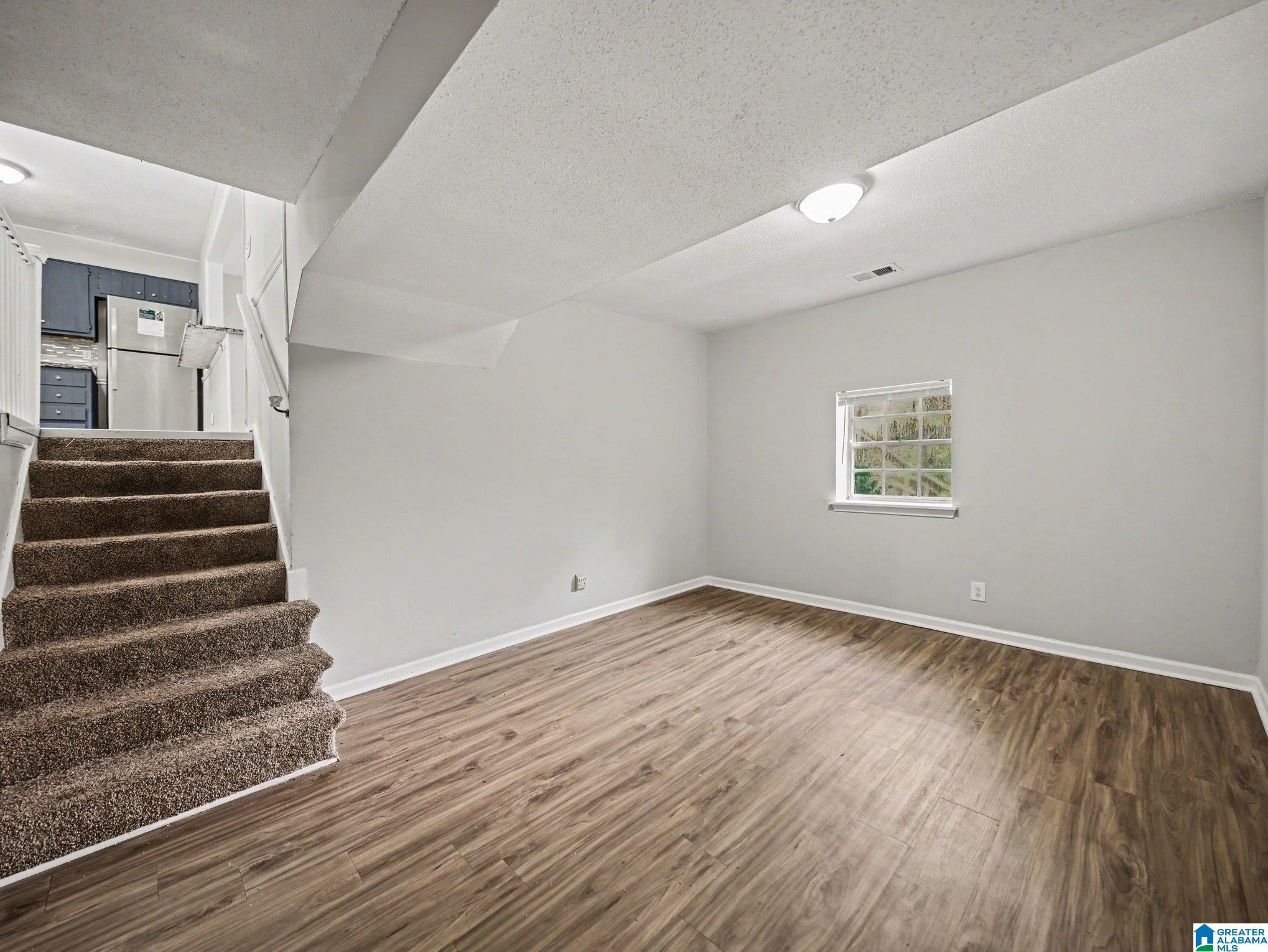 3105 Cobblestone Drive — photo