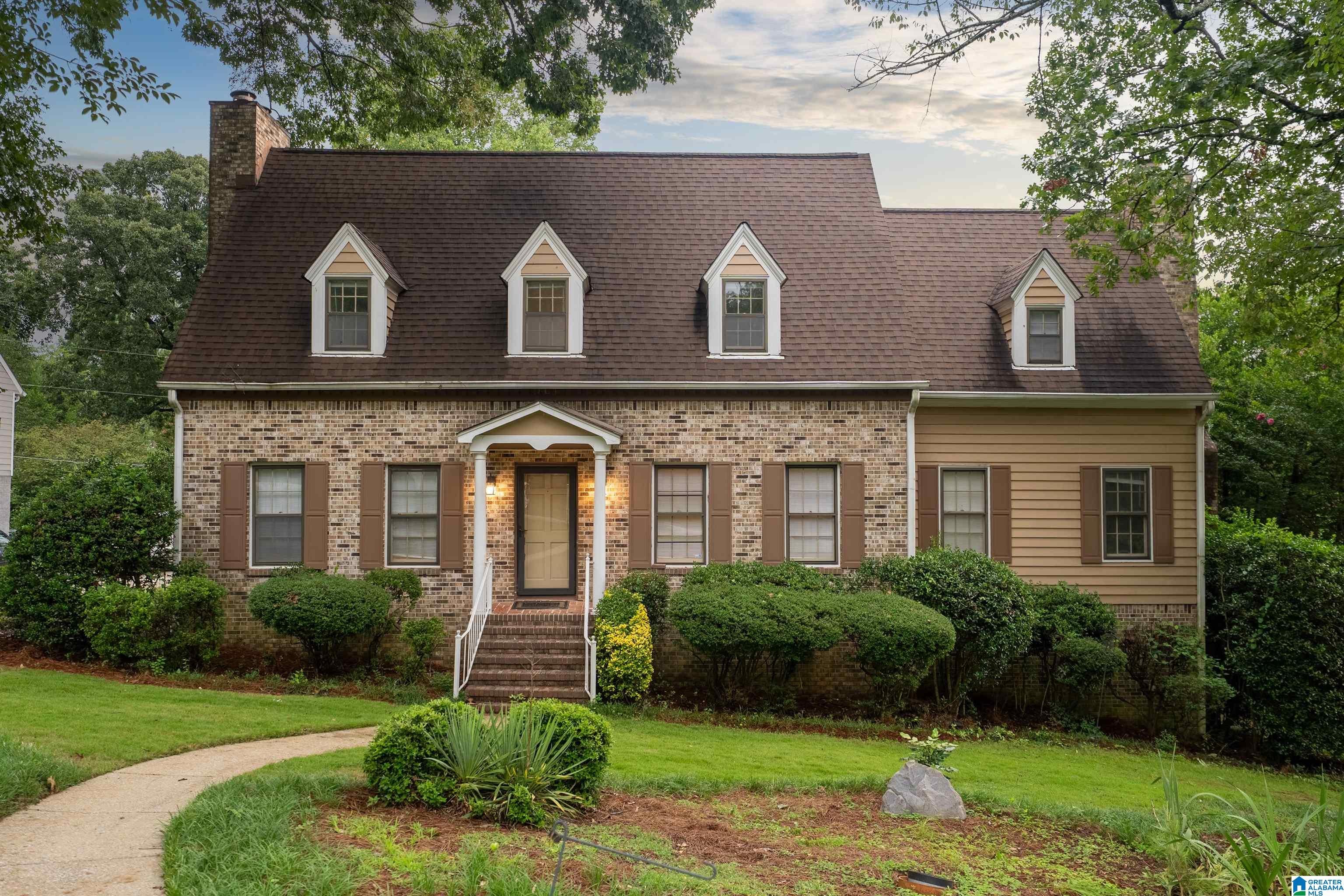 2562 Foothills Drive — photo