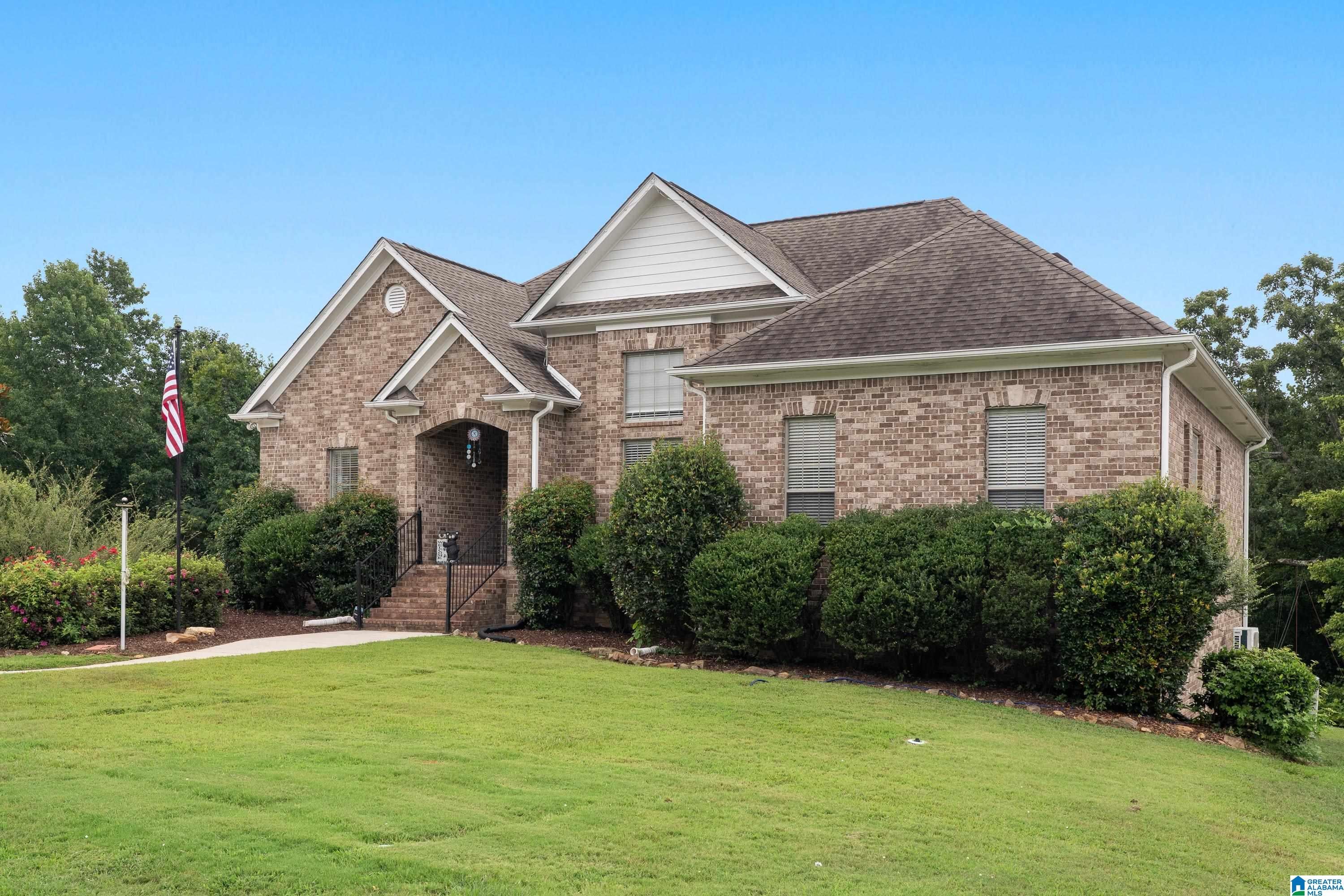 3469 Hampton Court — photo