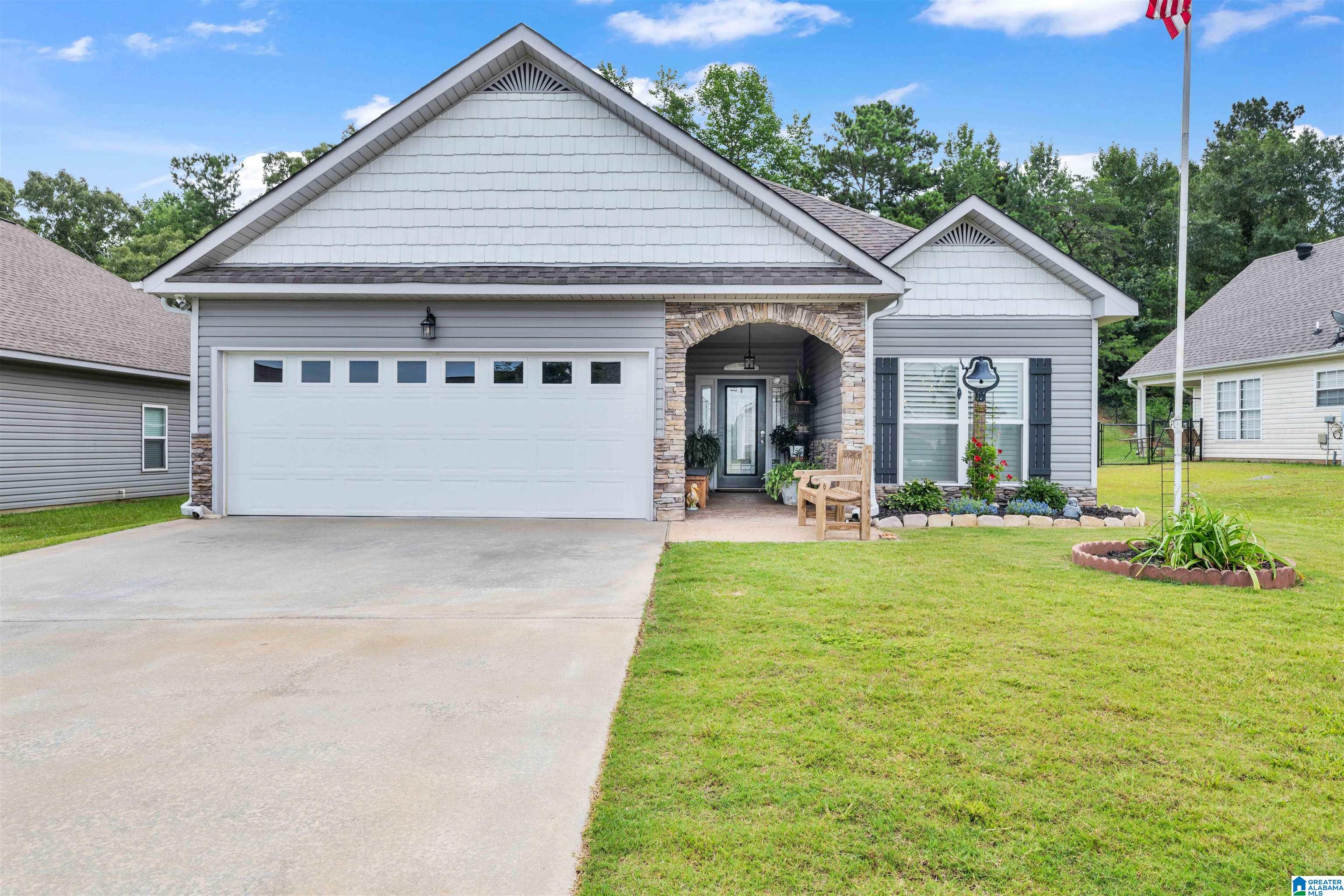 110 Sunset Lane — photo
