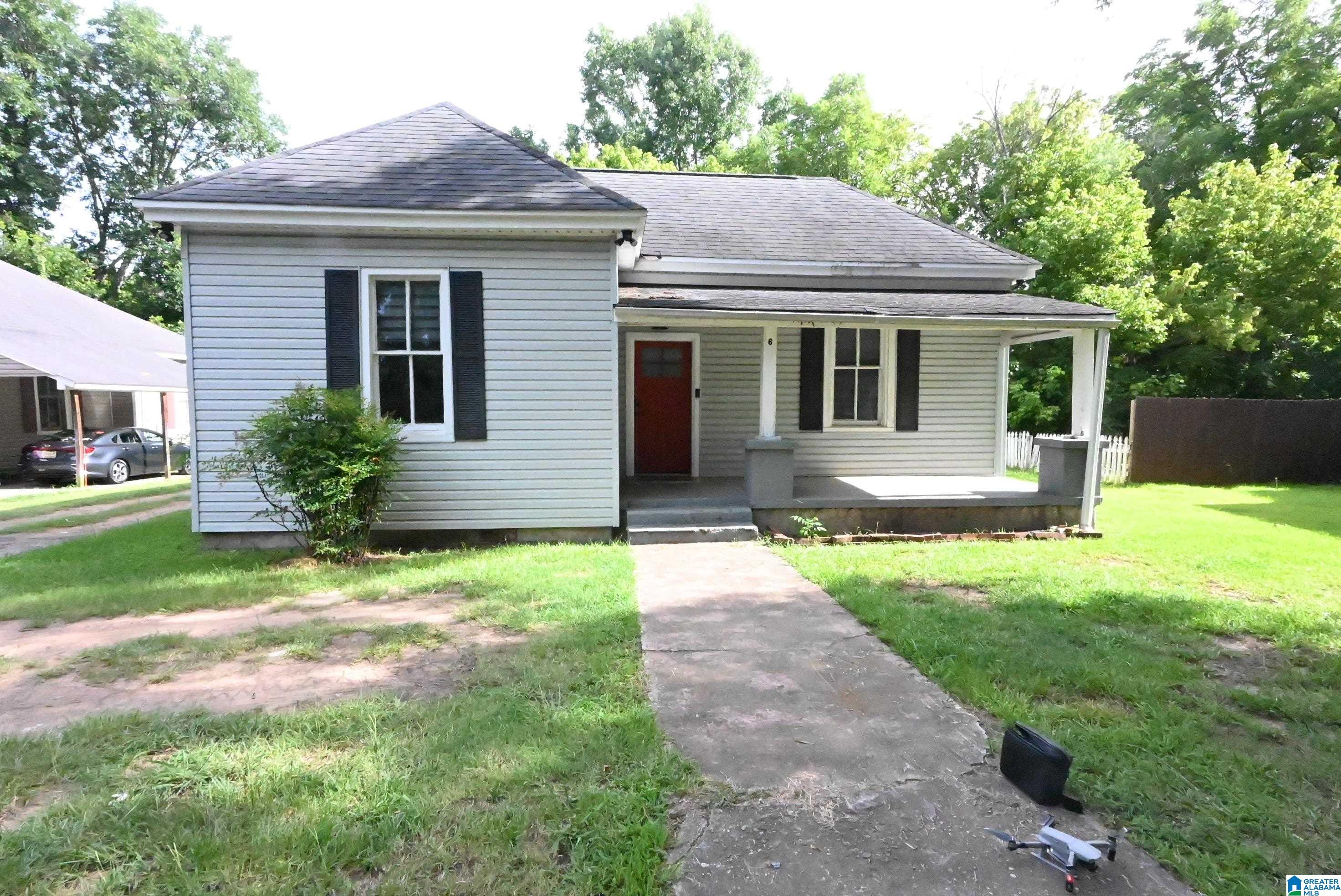 6 a Street — photo