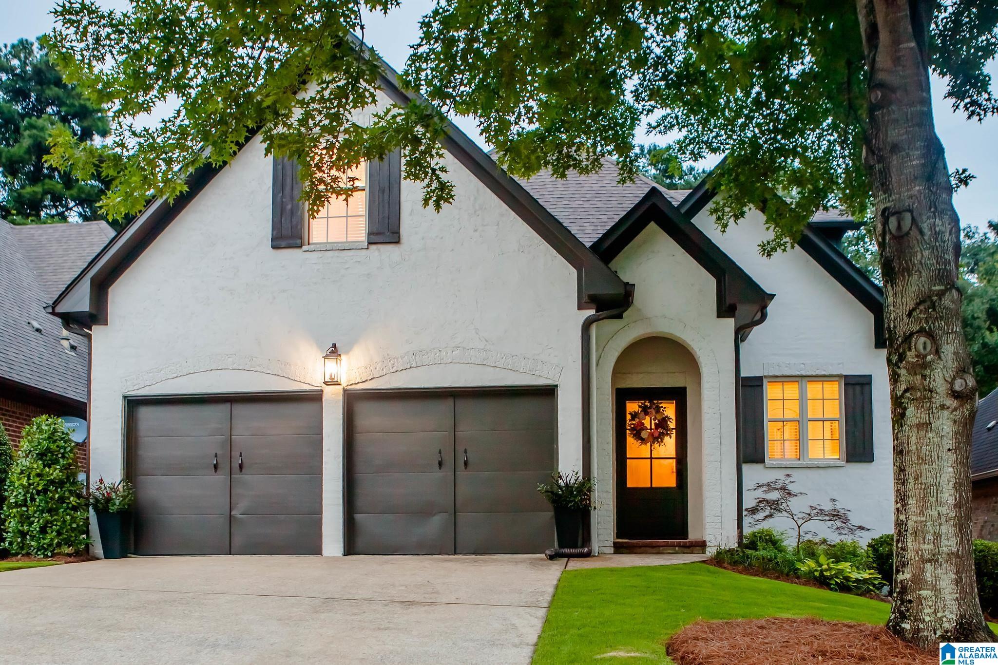 327 Barrington Court — photo