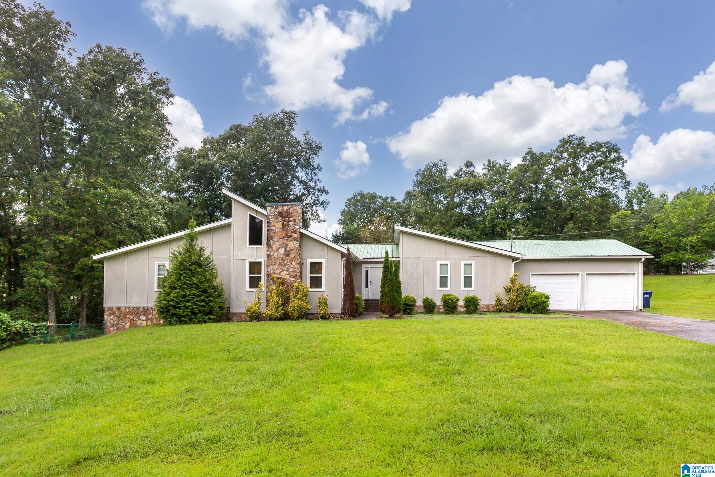 3452 Gunnells Lane — photo