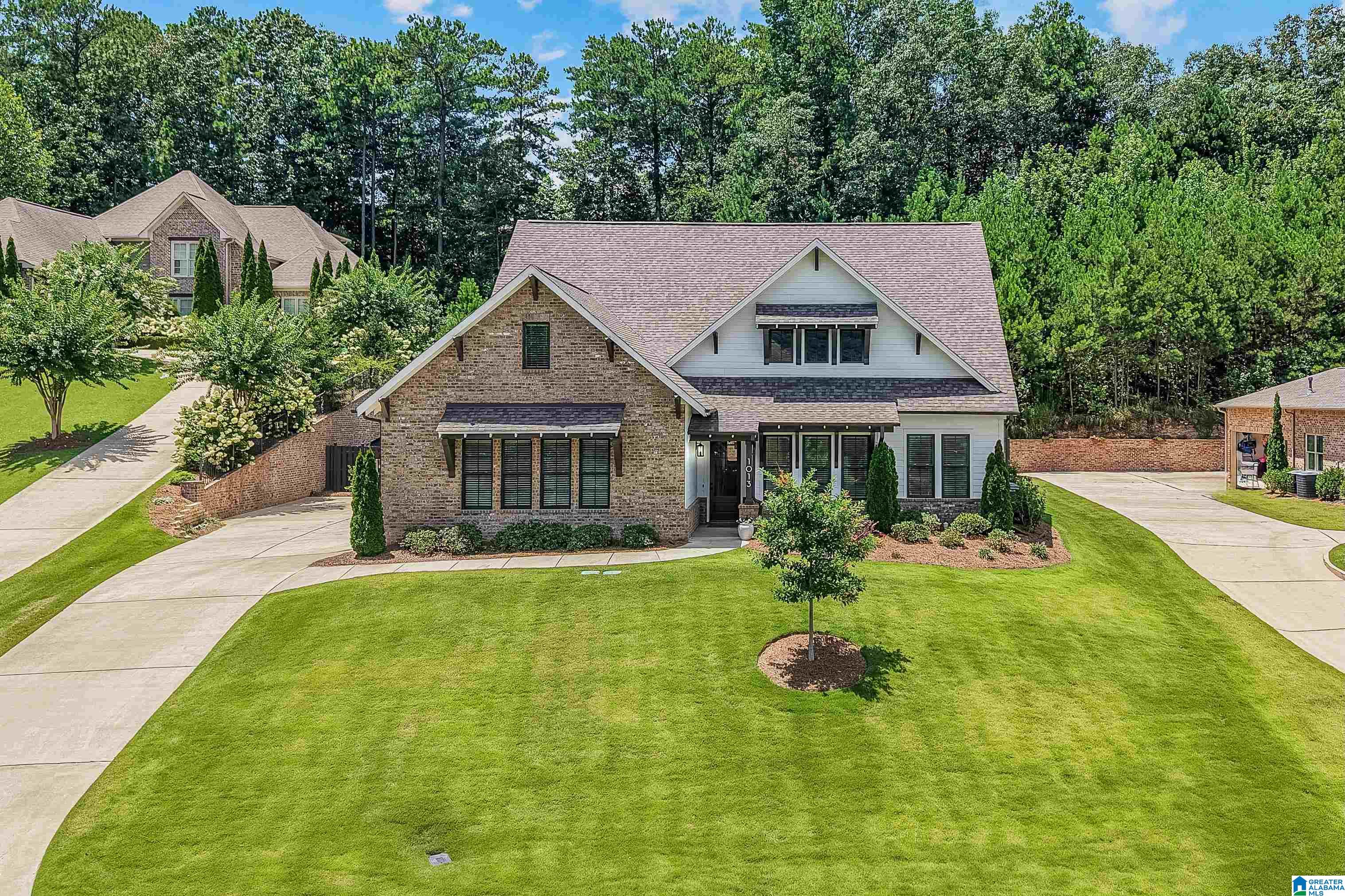 1013 Fairfield Lane — photo