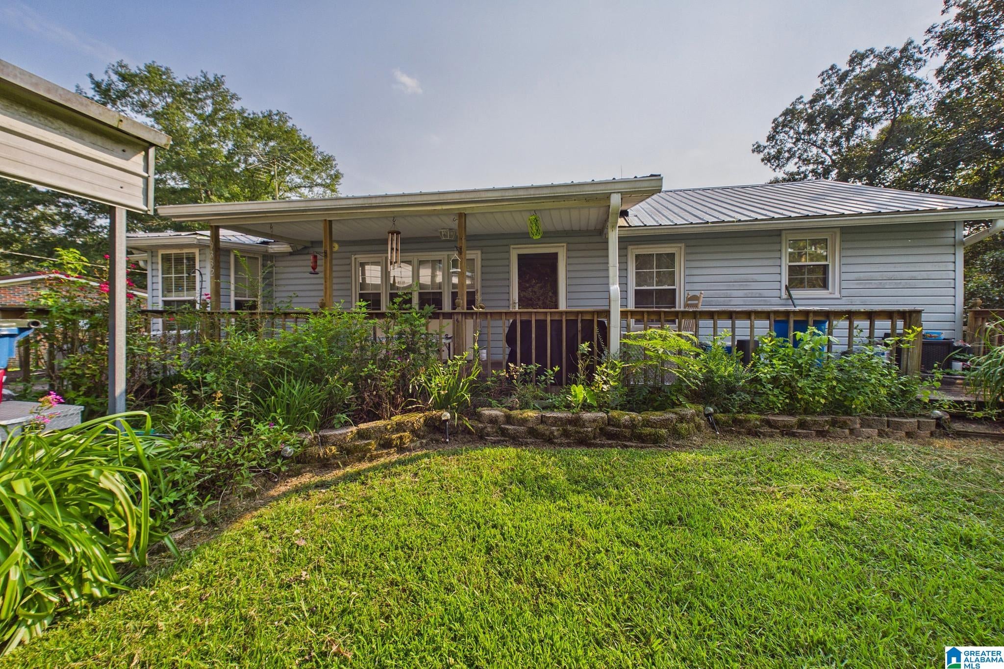 9332 Dads Hill Road — photo
