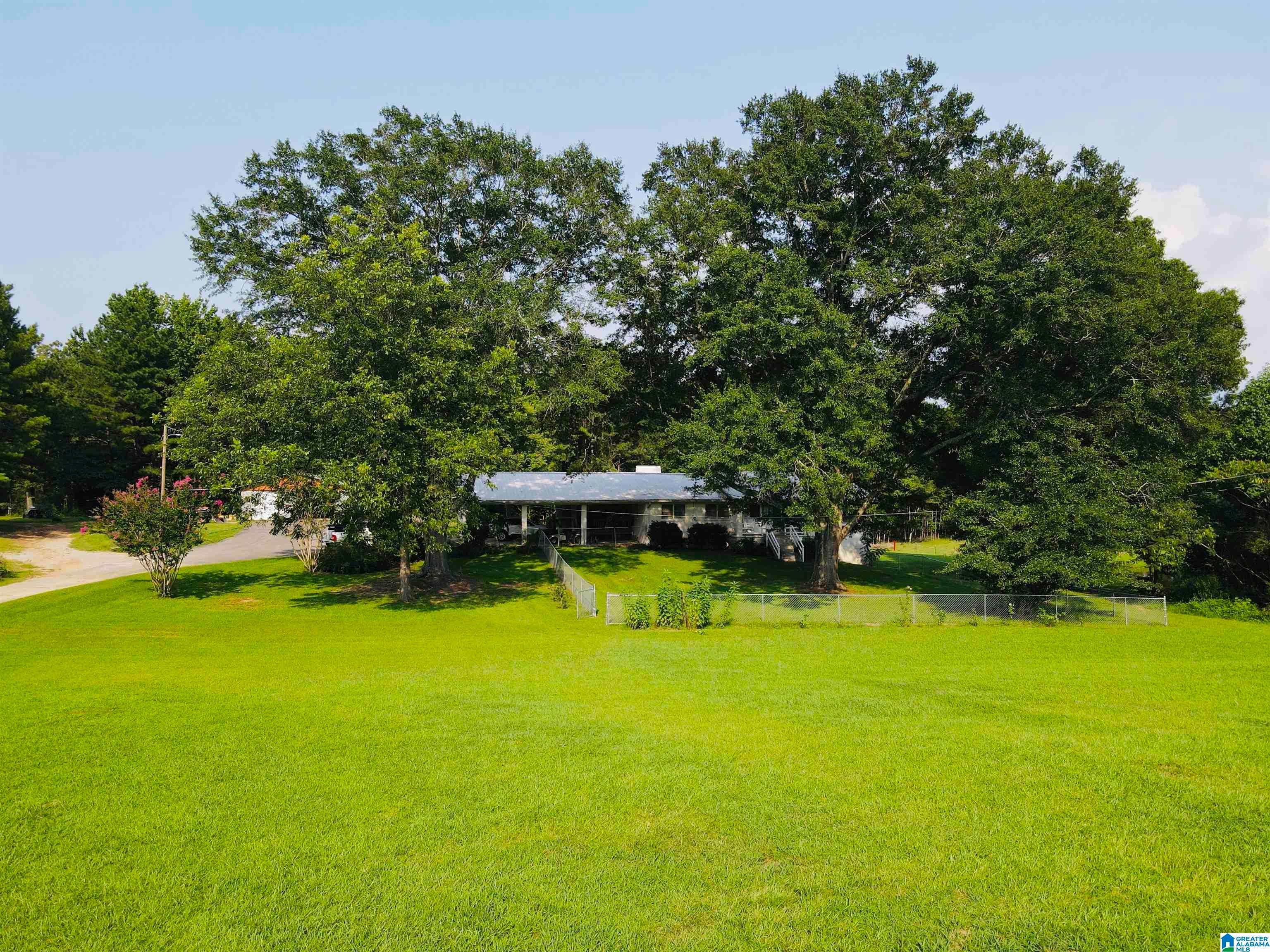 1338 Lister Drive — photo