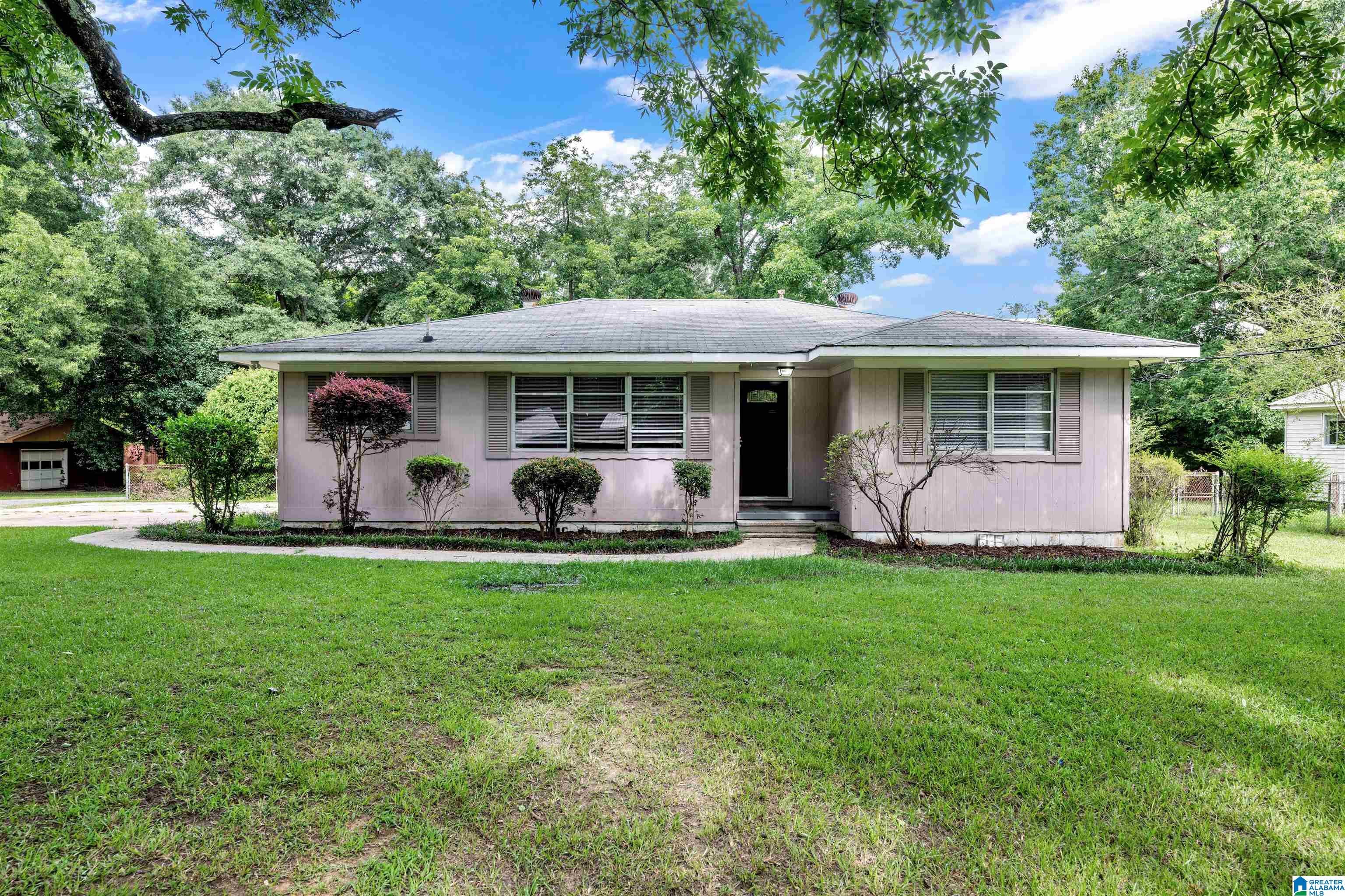 3224 Poplar Lane — photo