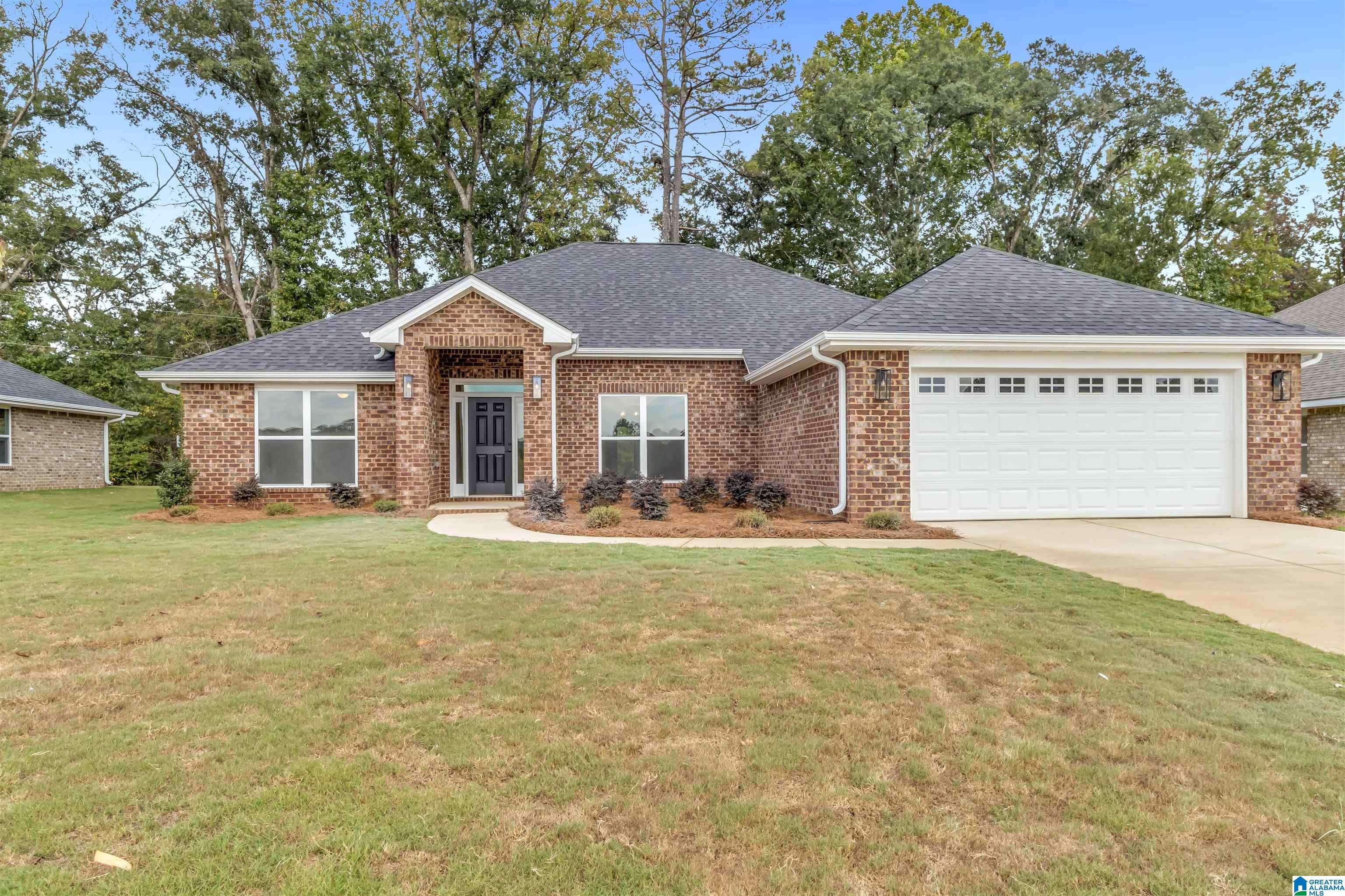 732 Jamestown Circle — photo