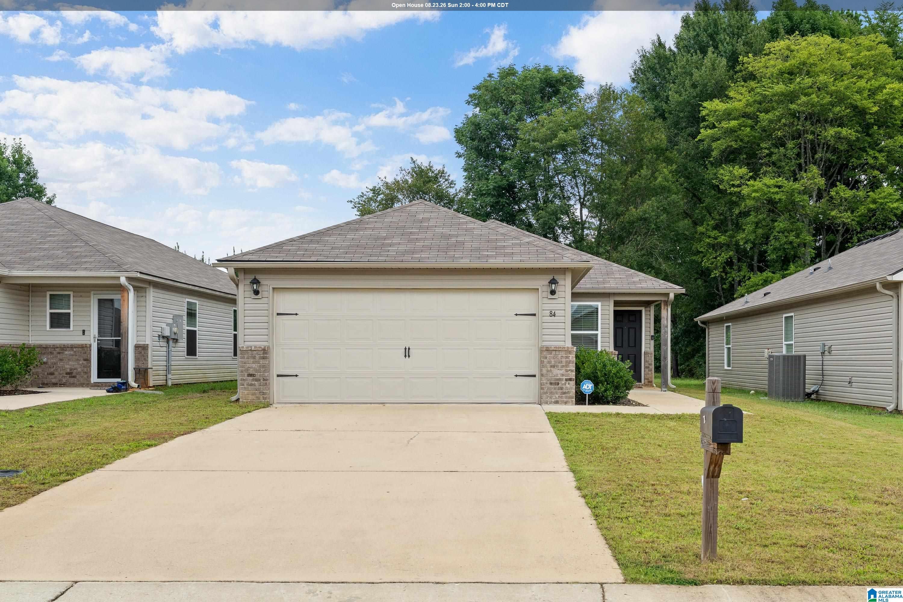 84 Jonathan Drive — photo