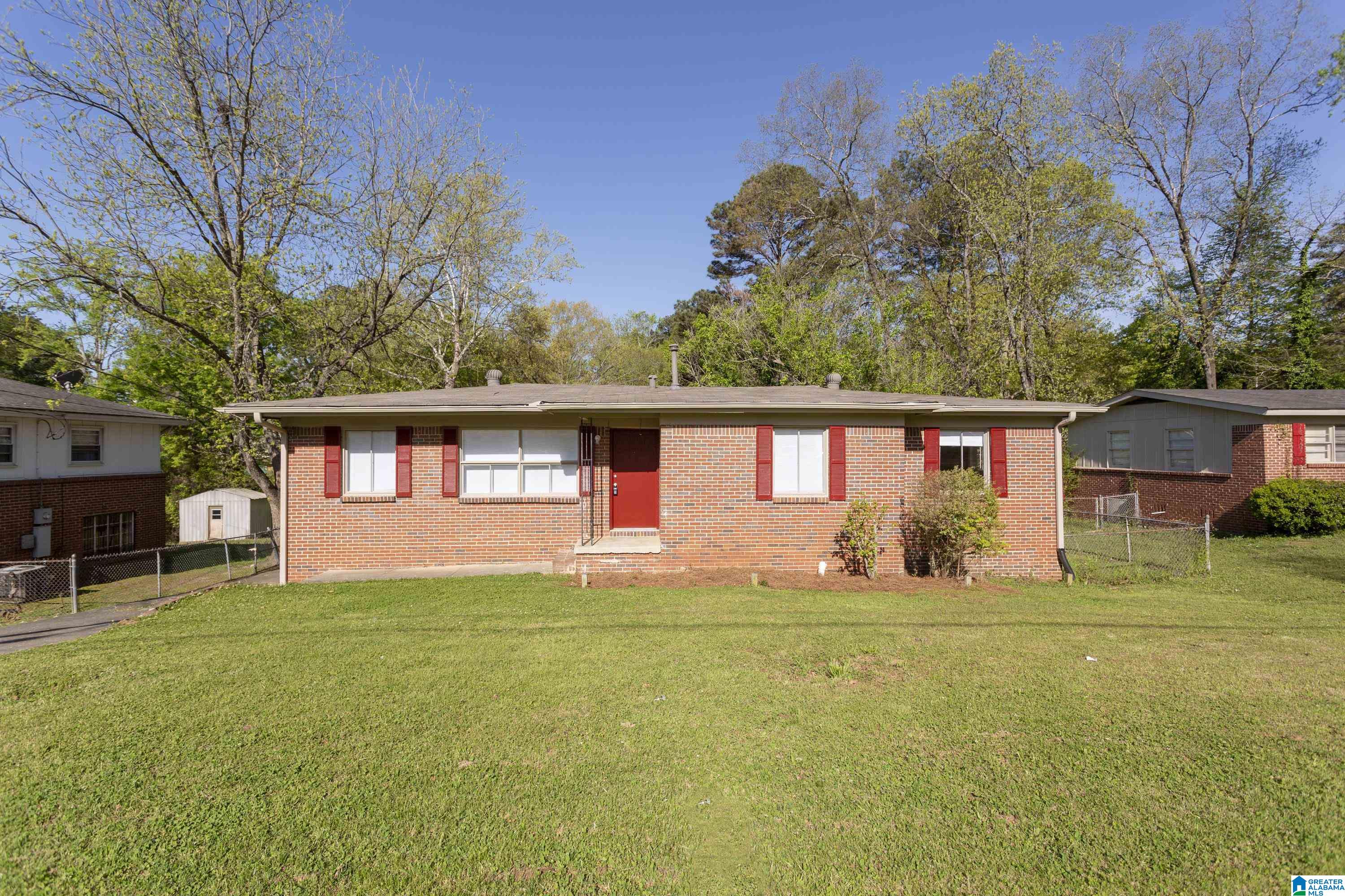 1332 Lake Lane — photo