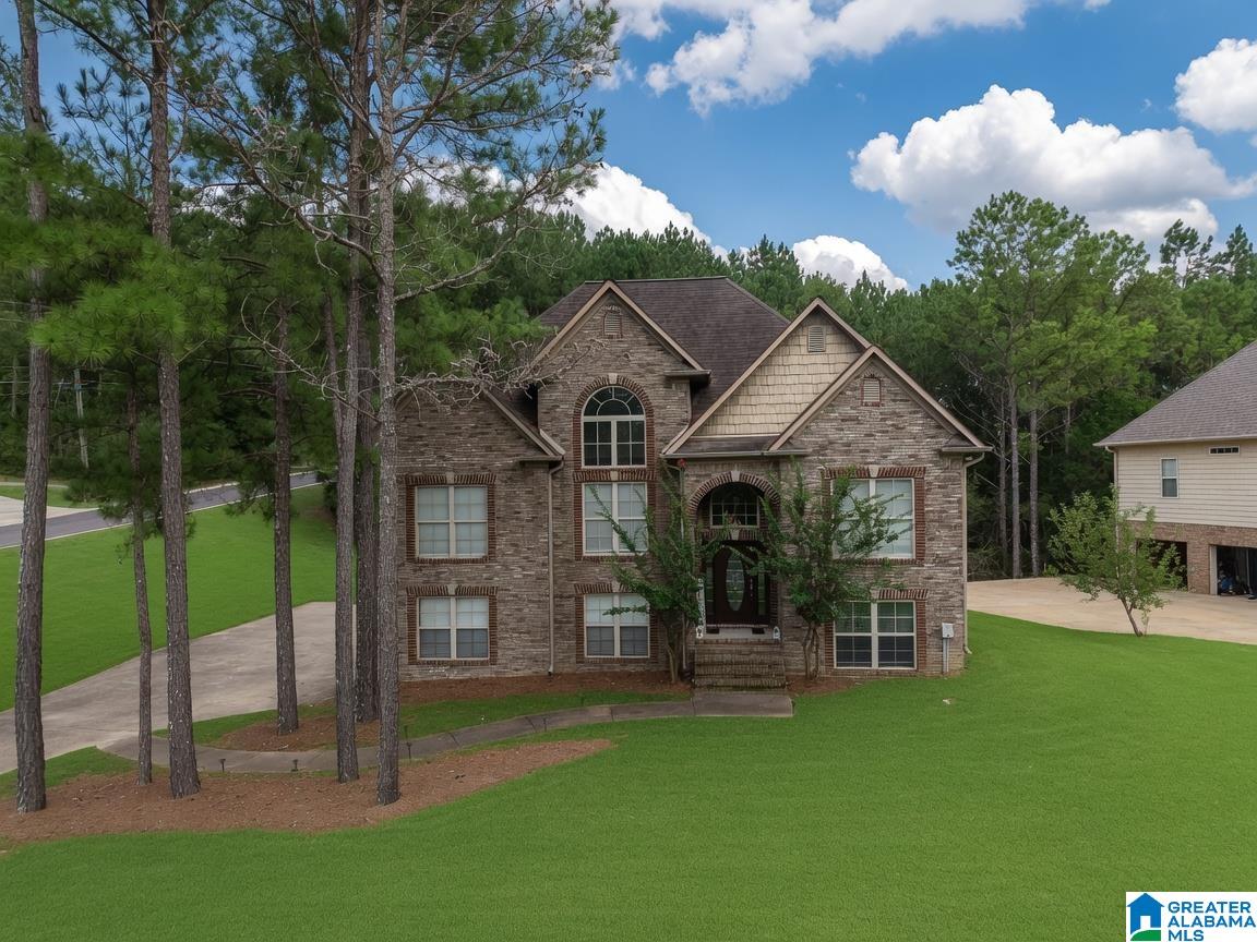 15 Lakeside Drive — photo