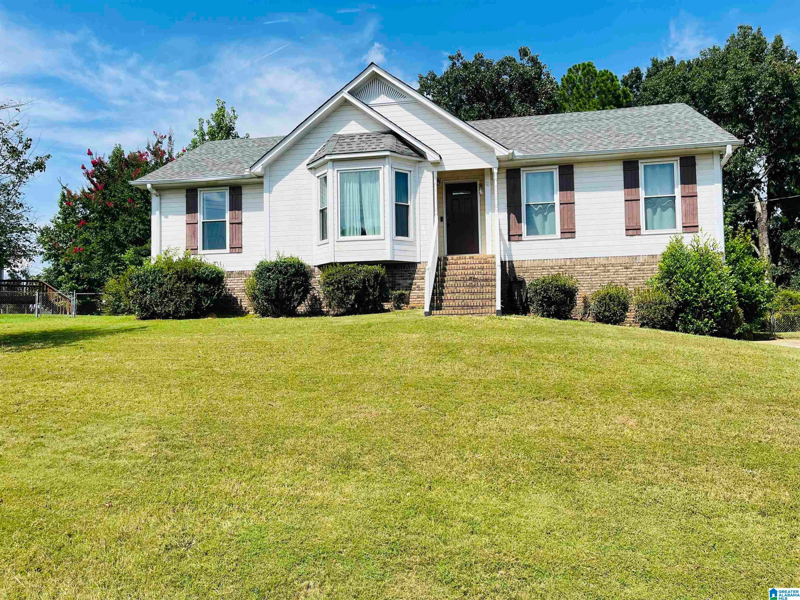 428 Altamont Drive — photo