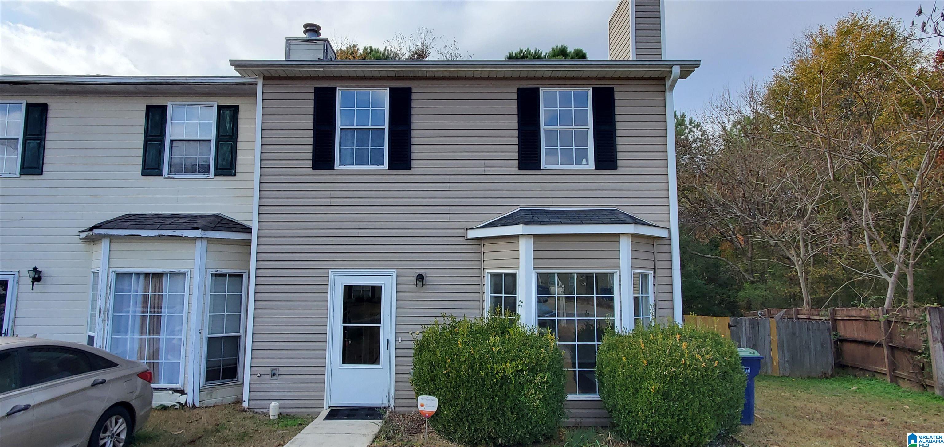 1617 King James Drive — photo