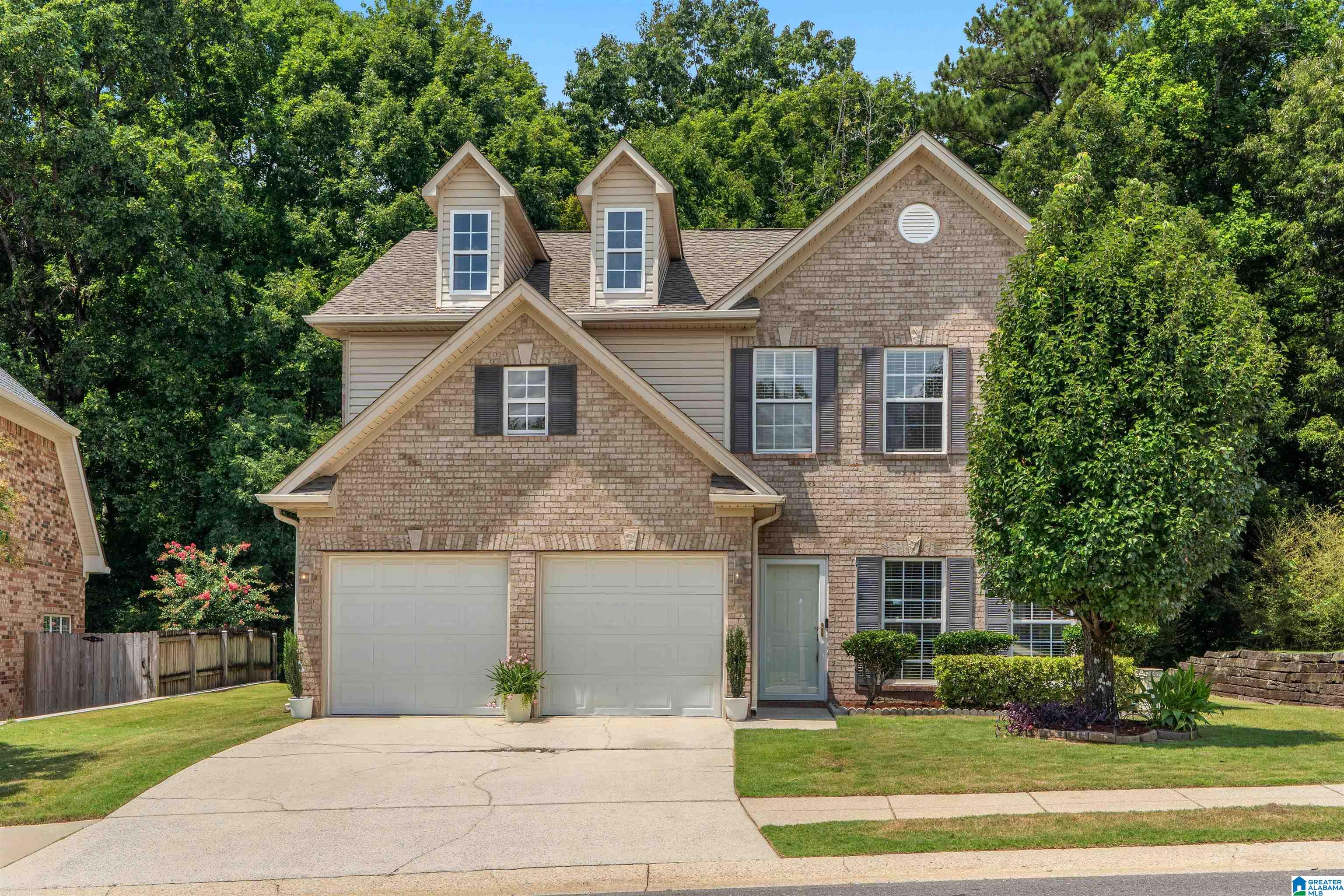 180 Thorn Berry Drive — photo