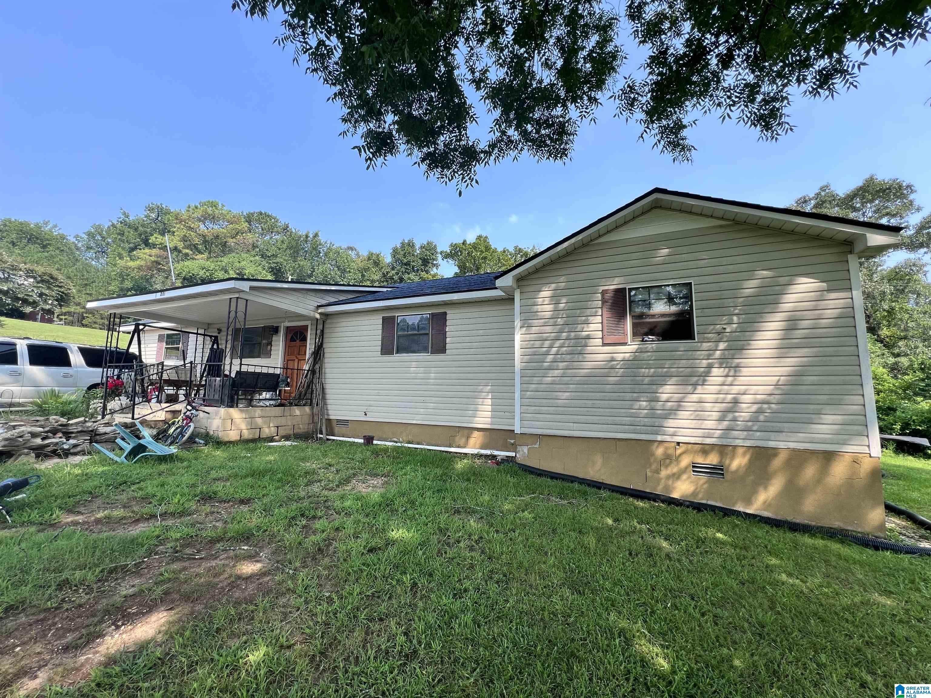 201 Clays Circle — photo