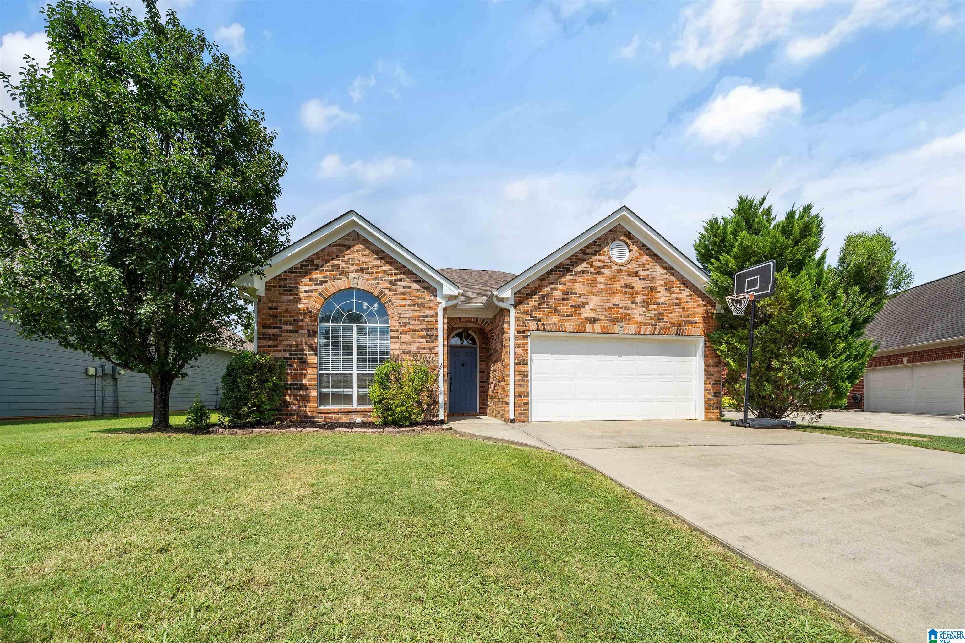 809 Waterford Circle — photo