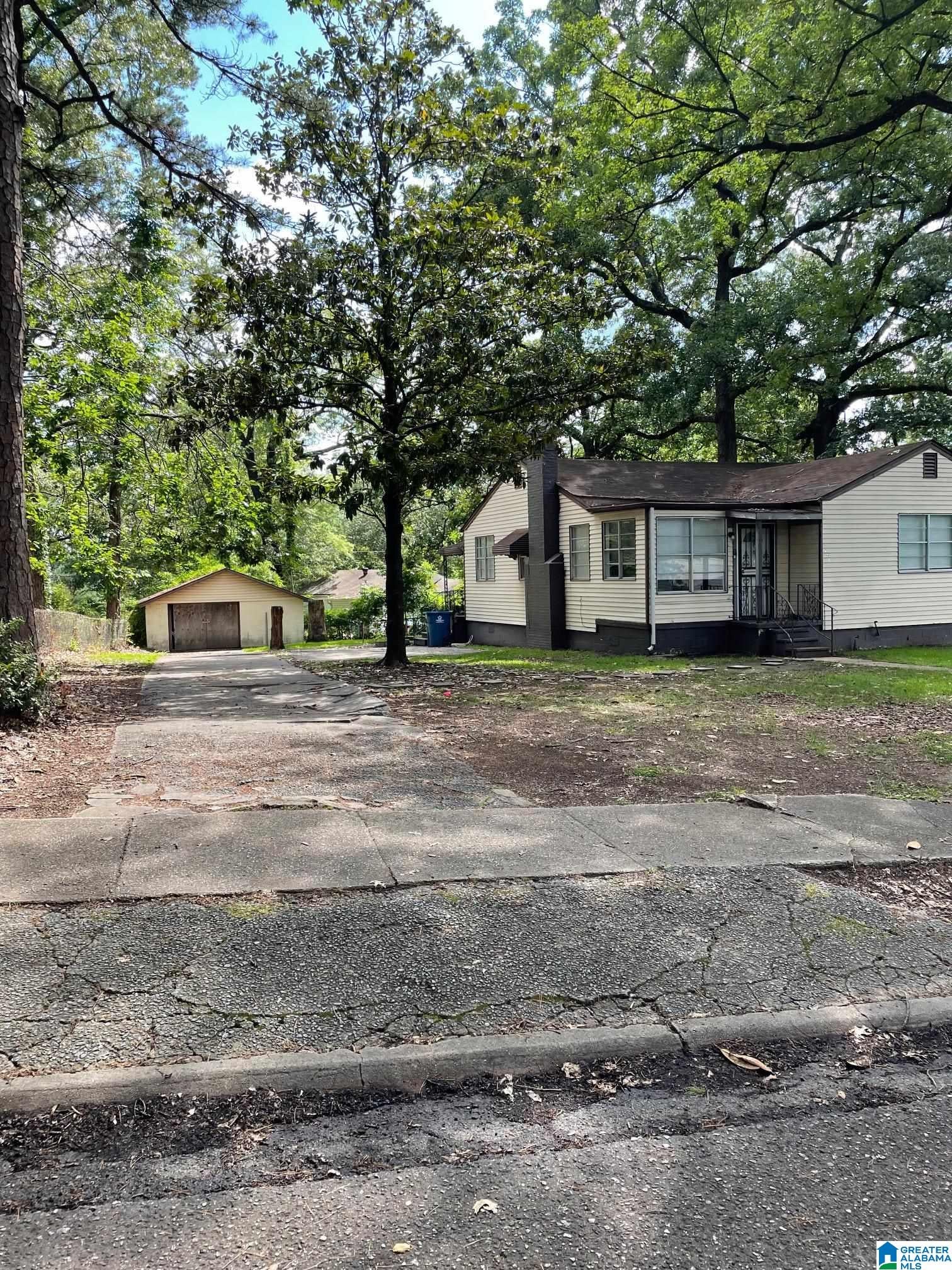 521 Osceola Circle — photo