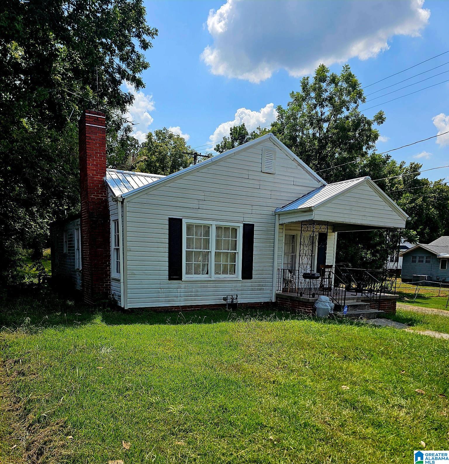 1813 Virginia Street — photo