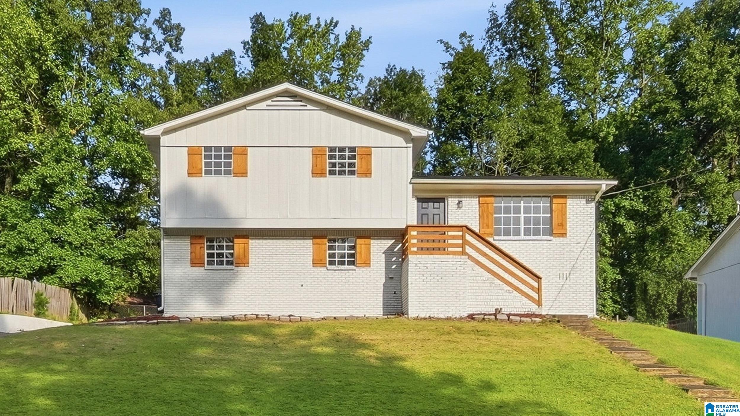 1415 Creekwood Circle — photo