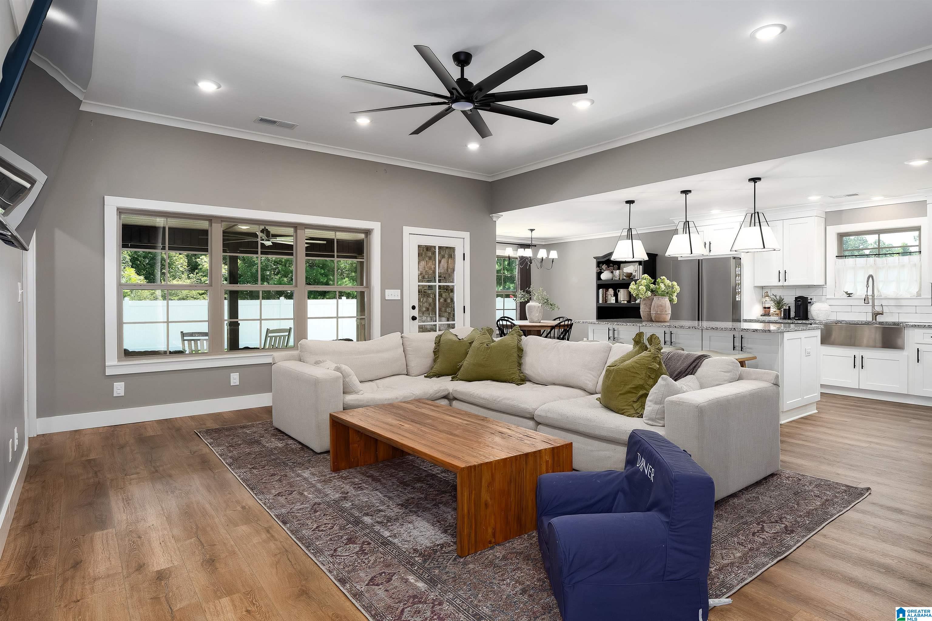 110 Marlen Circle — photo