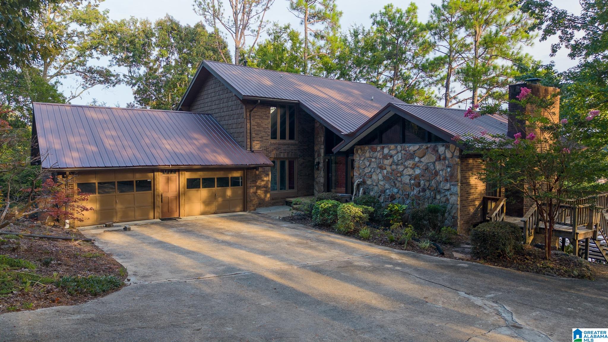 740 Lake Front Drive — photo