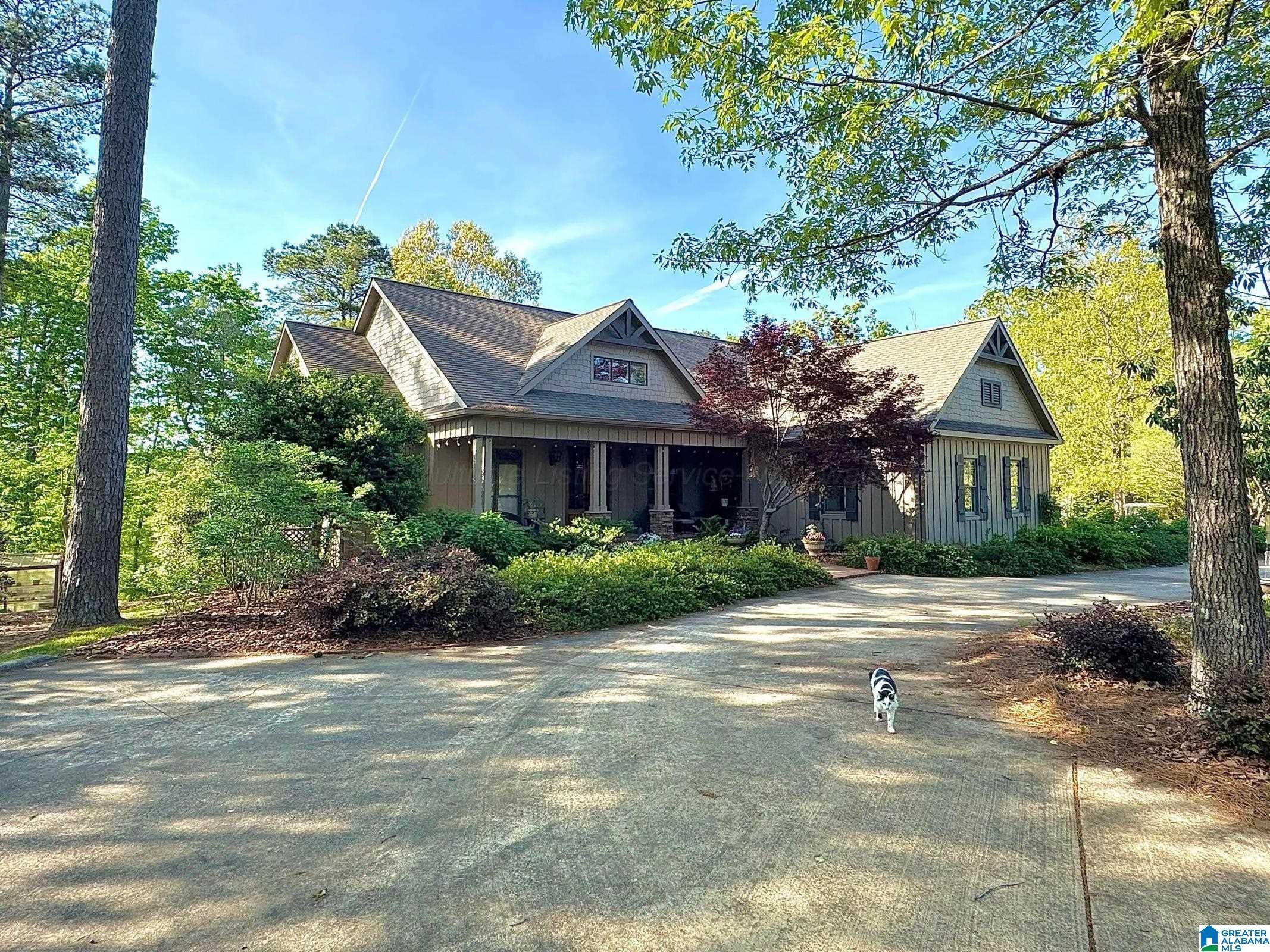 425 Blue Water Pointe Drive — photo