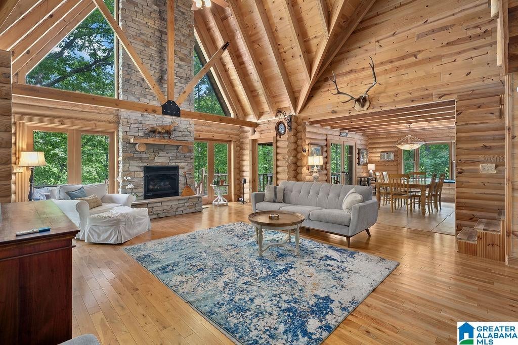 322 Blue Water Pointe Drive — photo