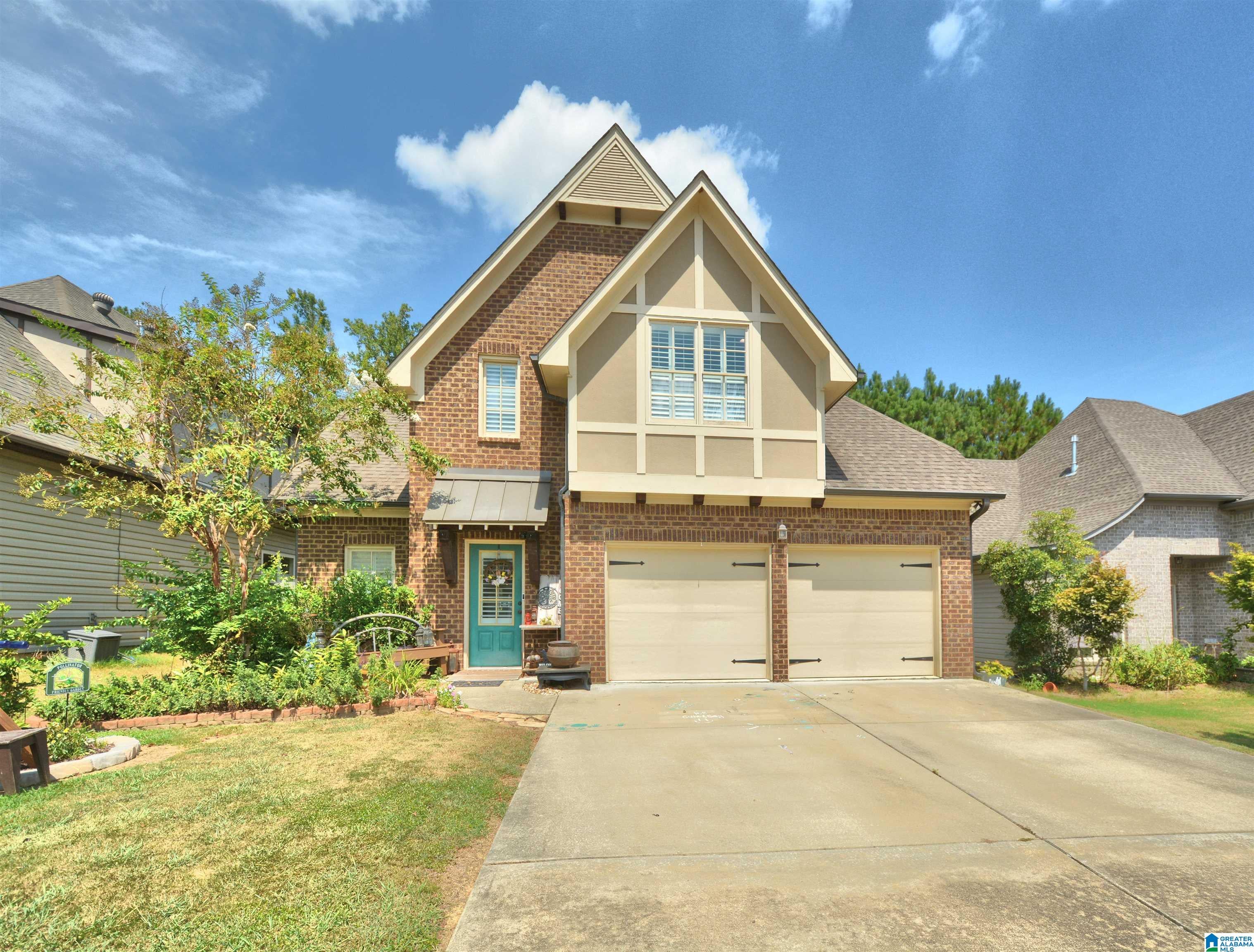 215 Lorrin Lane — photo