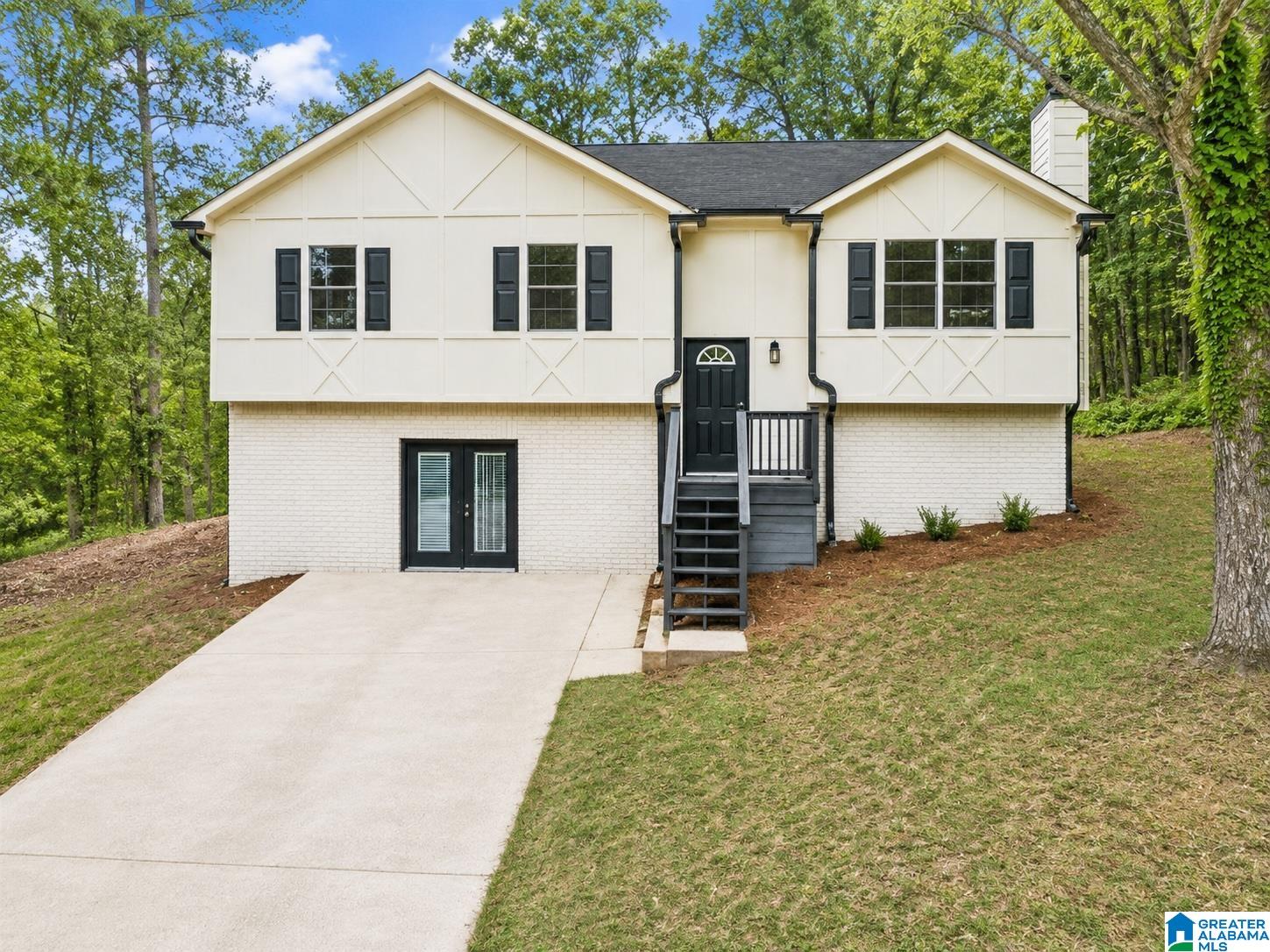 1017 Burnt Pine Lane — photo
