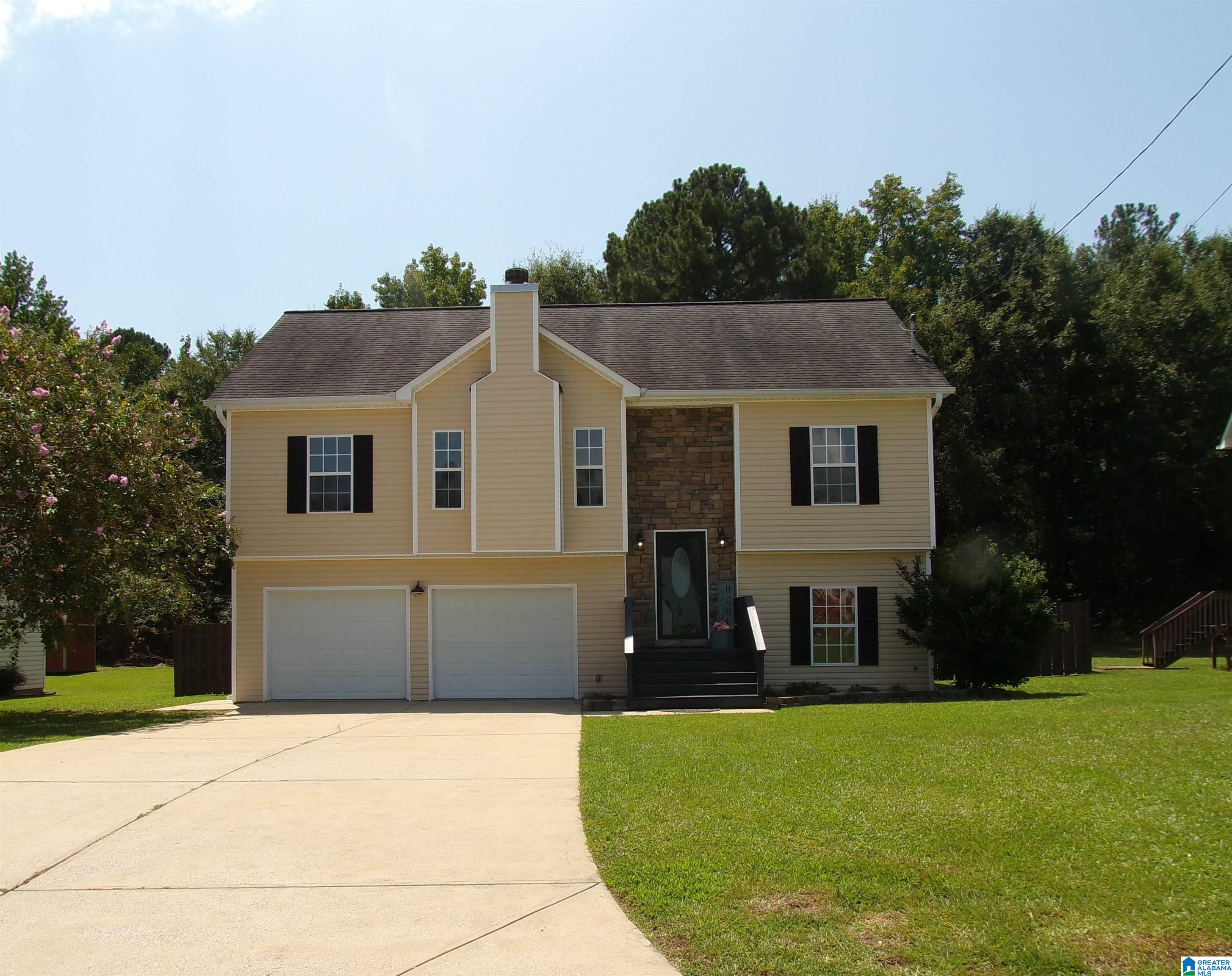 44 Red Oak Court — photo