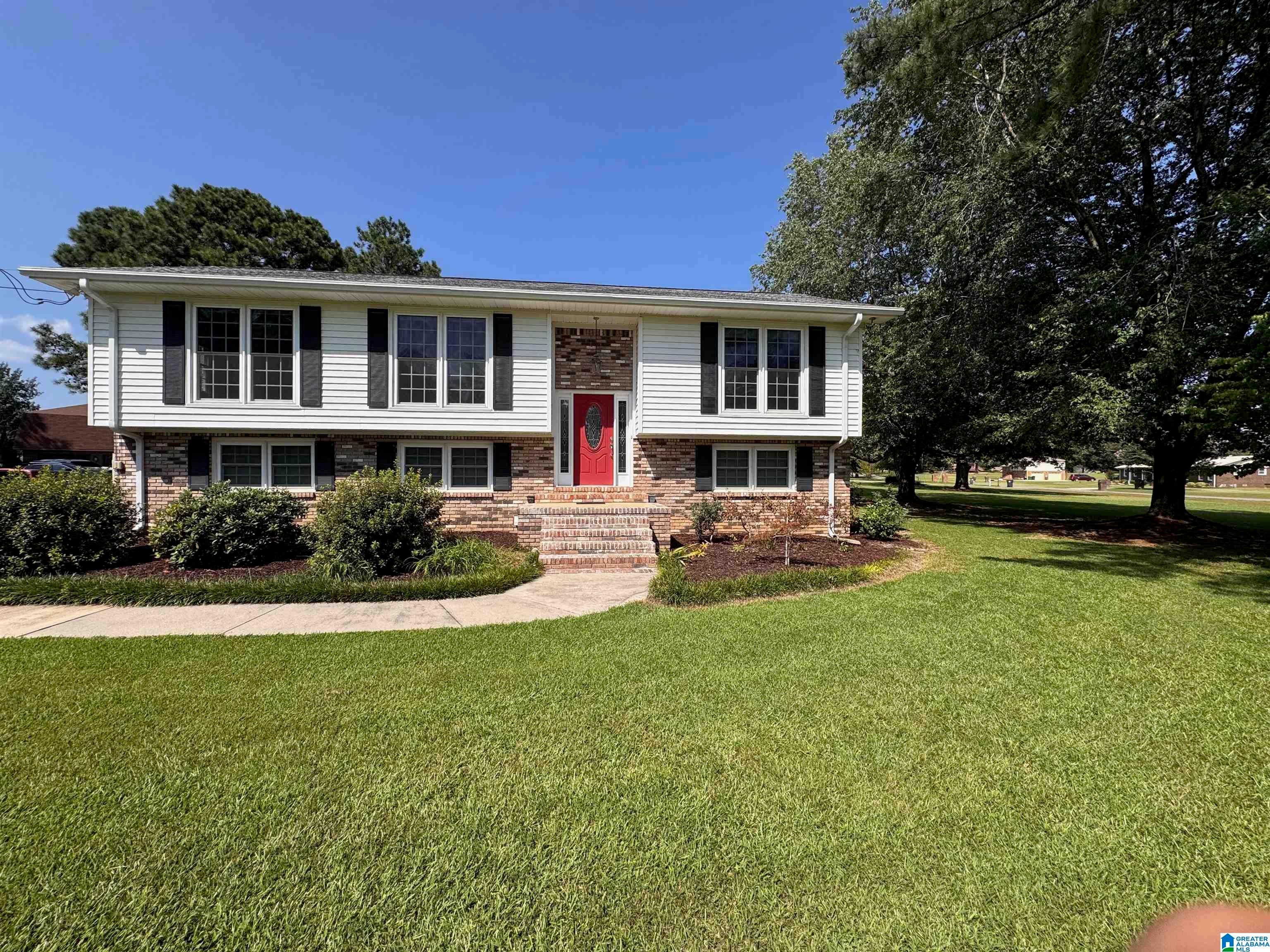 3931 Valley Bend Drive — photo