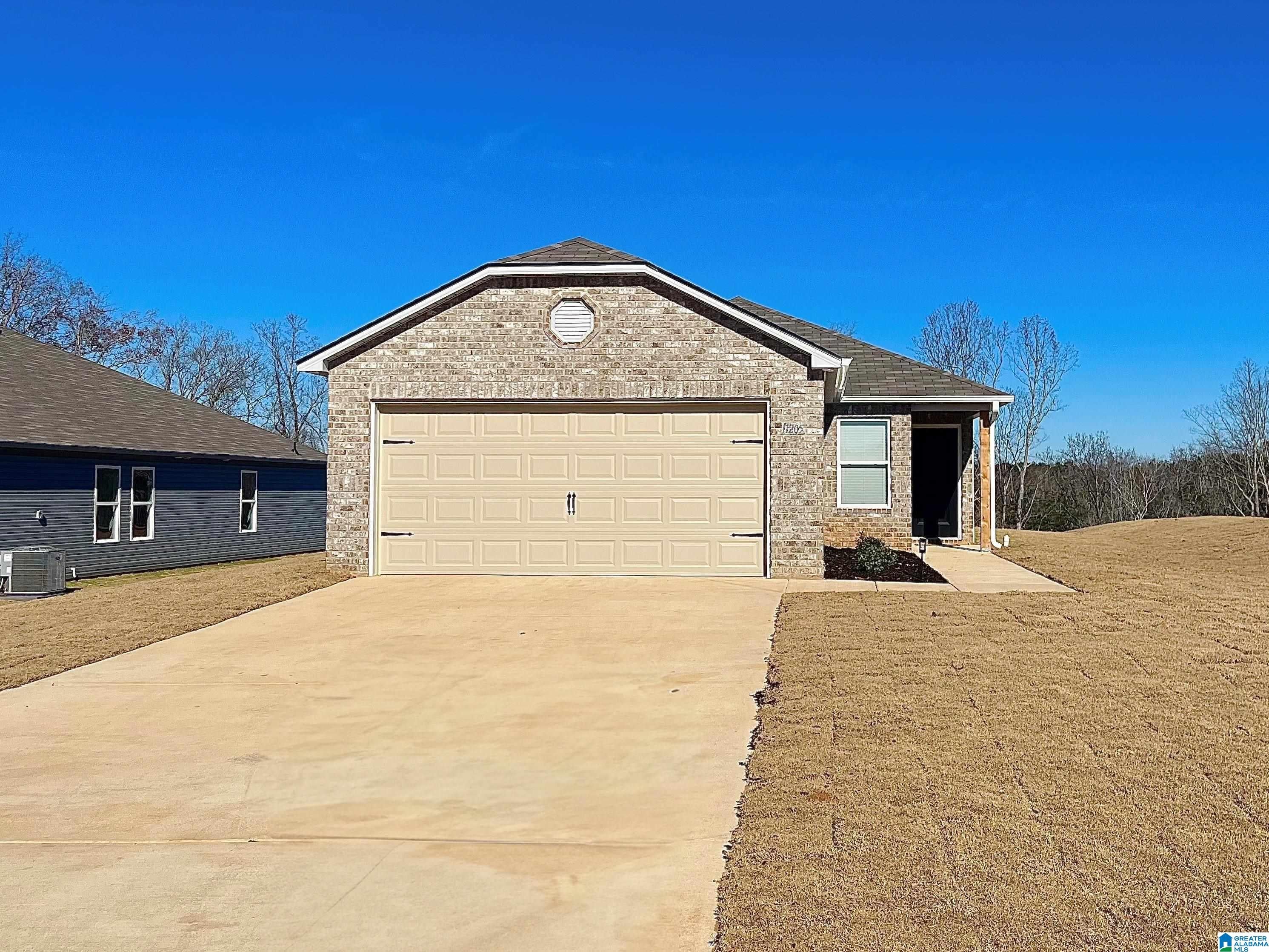 815 Braelyn Lane — photo