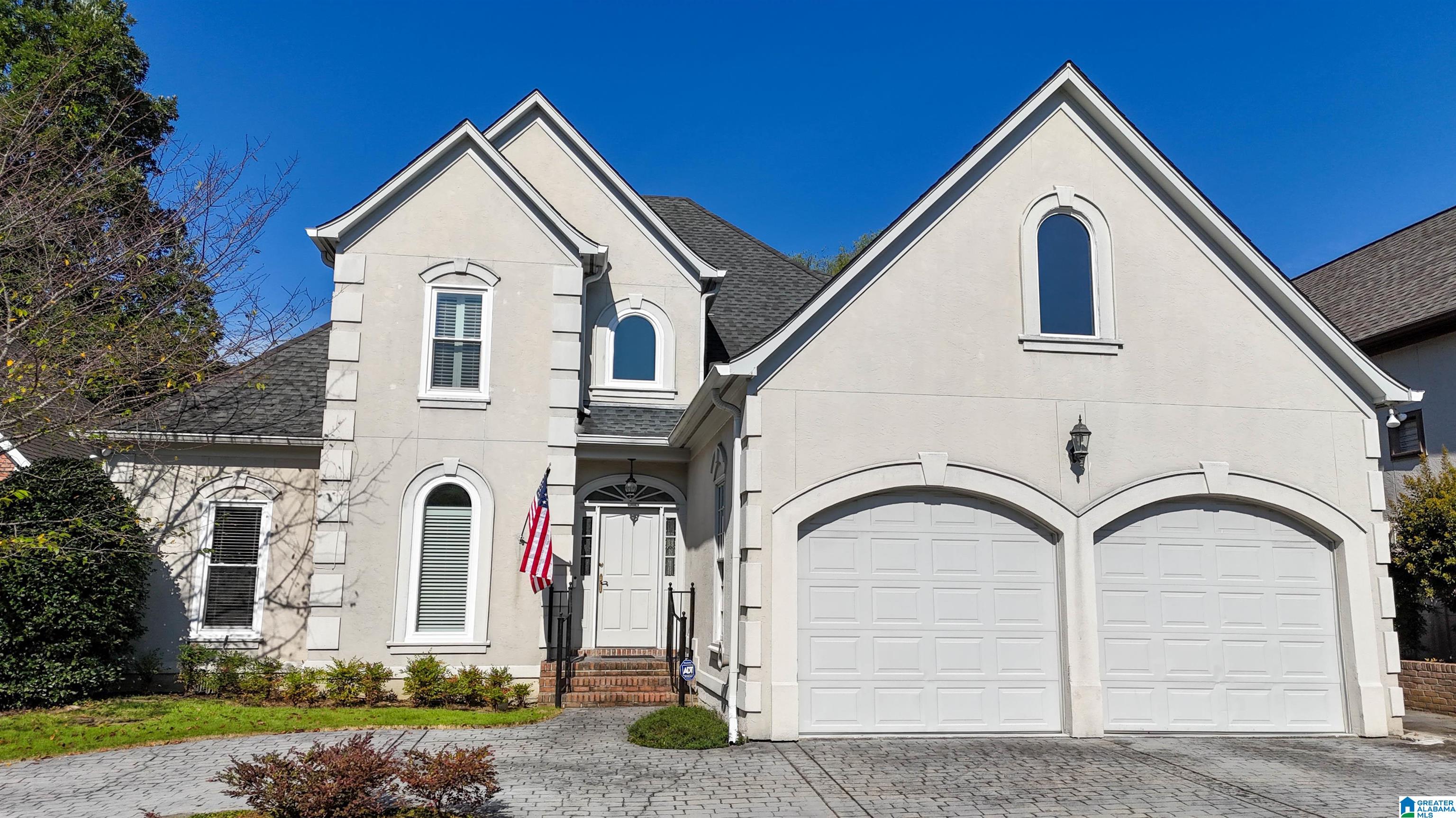 1505 Edinburgh Way — photo