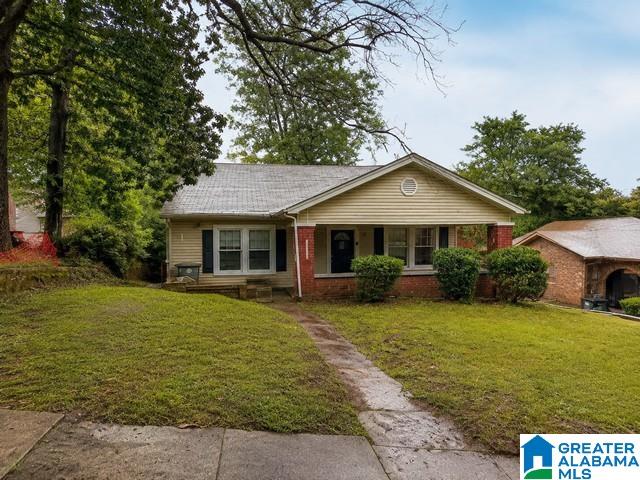 870 7th Place W — photo