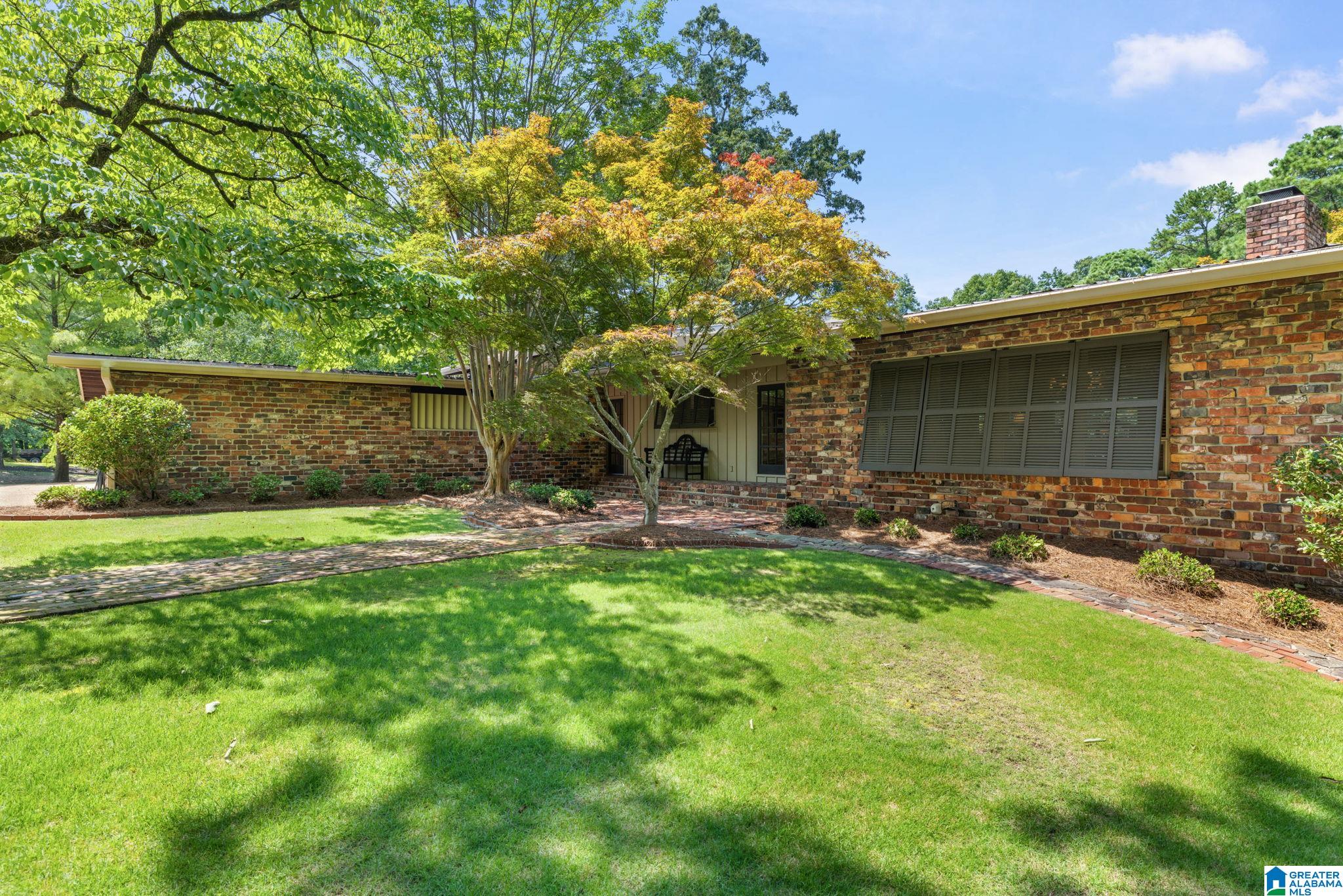 1537 Woodard Drive — photo