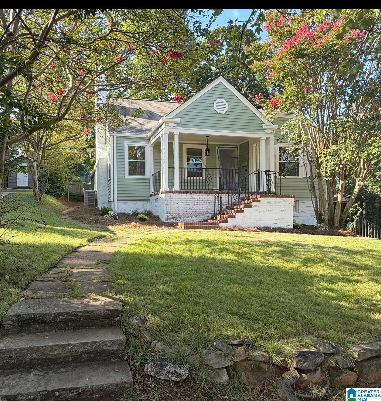 2709 Caldwell Avenue S — photo