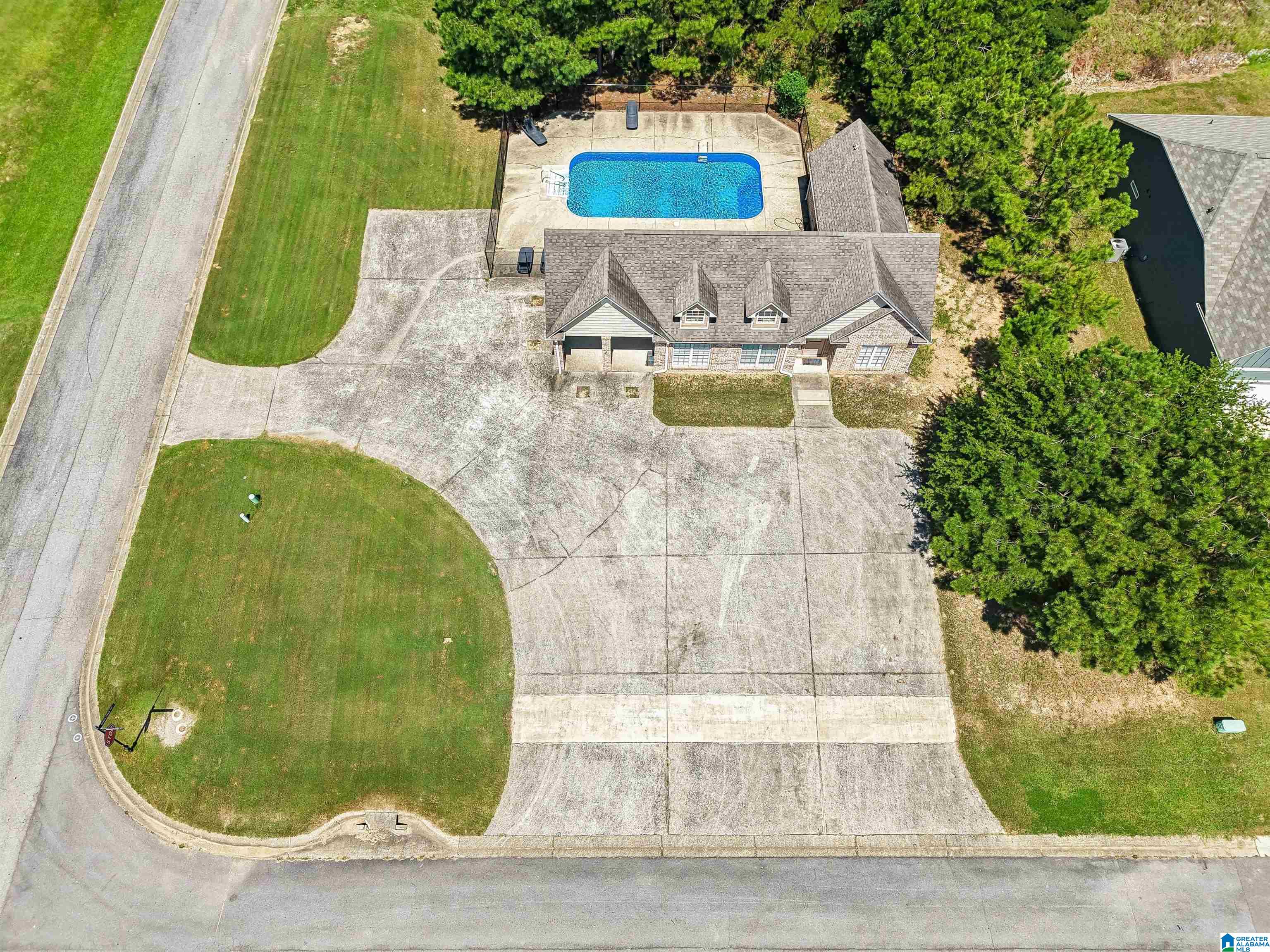 680 Ridgefield Drive, Odenville, AL 35120 — photo 2