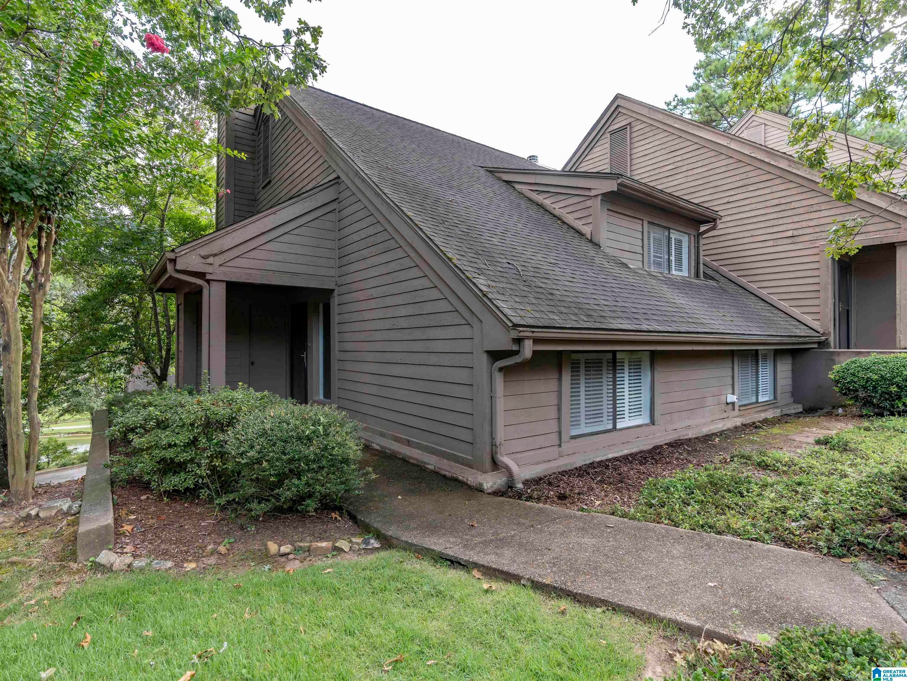 122 Cambrian Way 122 — photo