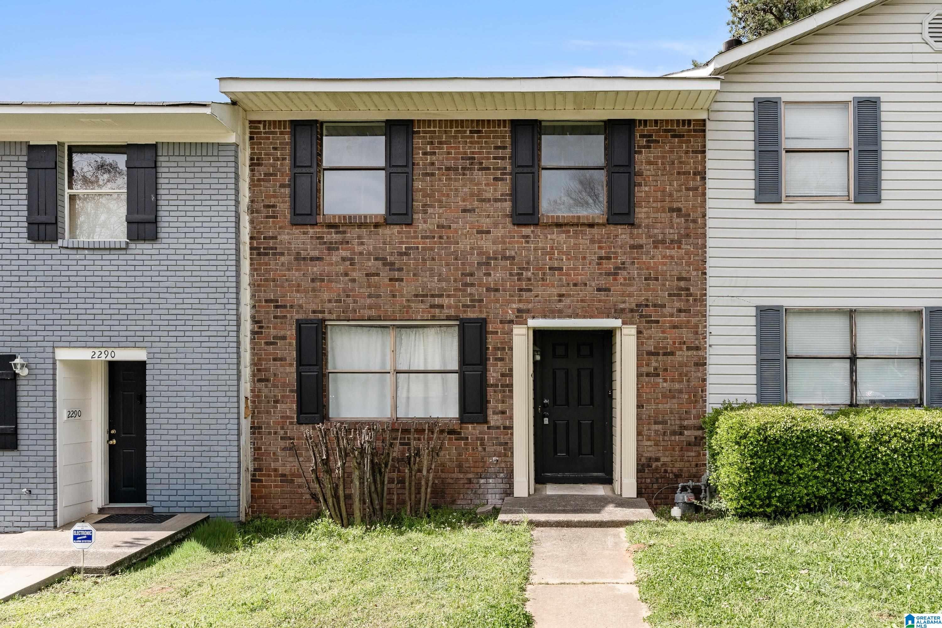 2292 Cheshire Drive — photo