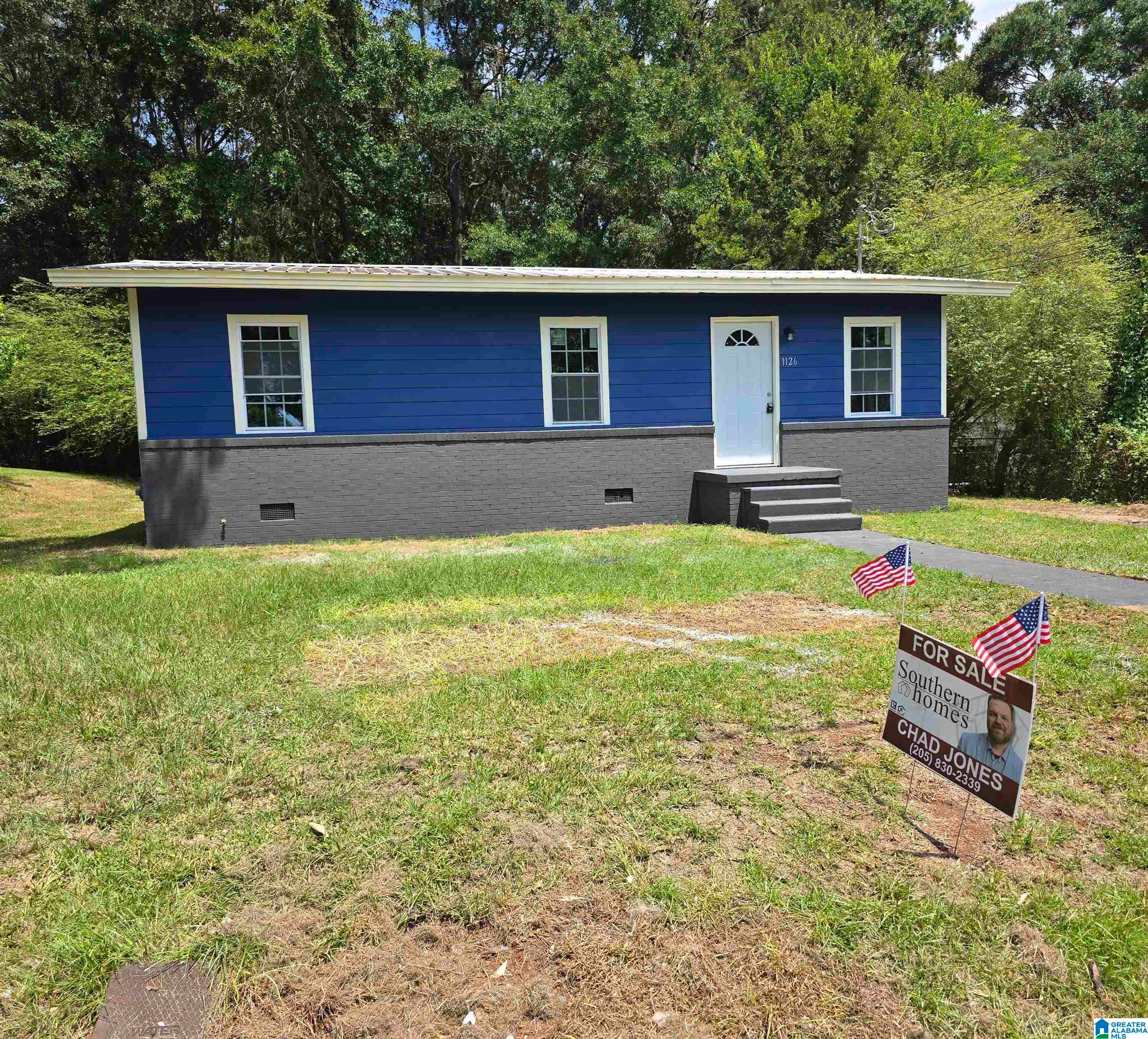 1126 Foster Circle — photo