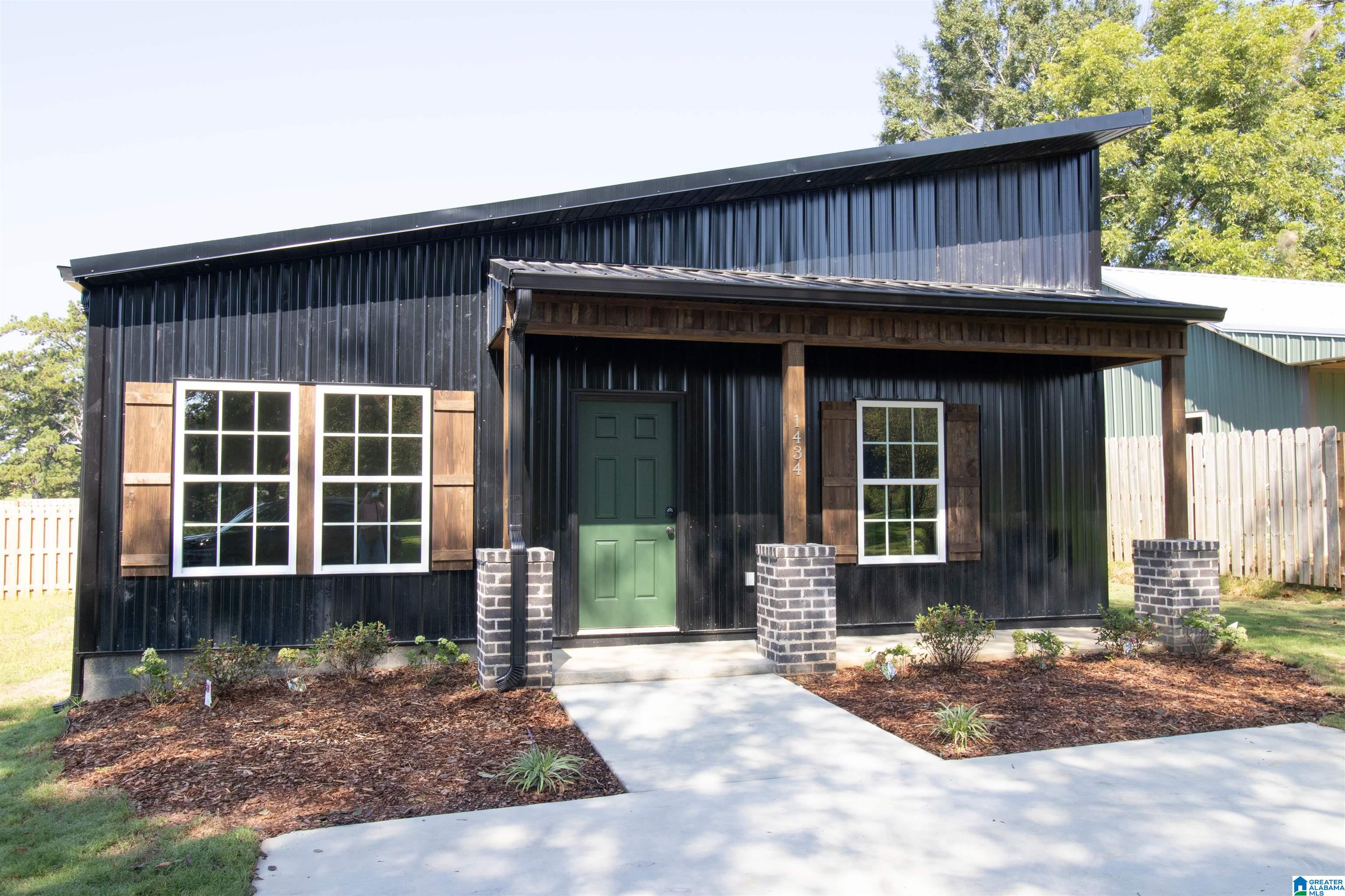 1434 County Road 617 — photo