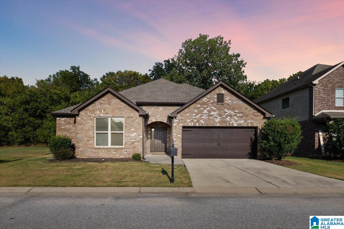 208 Creekside Court — photo