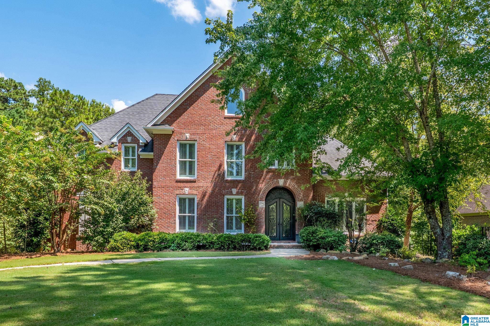 2036 Blue Heron Circle — photo